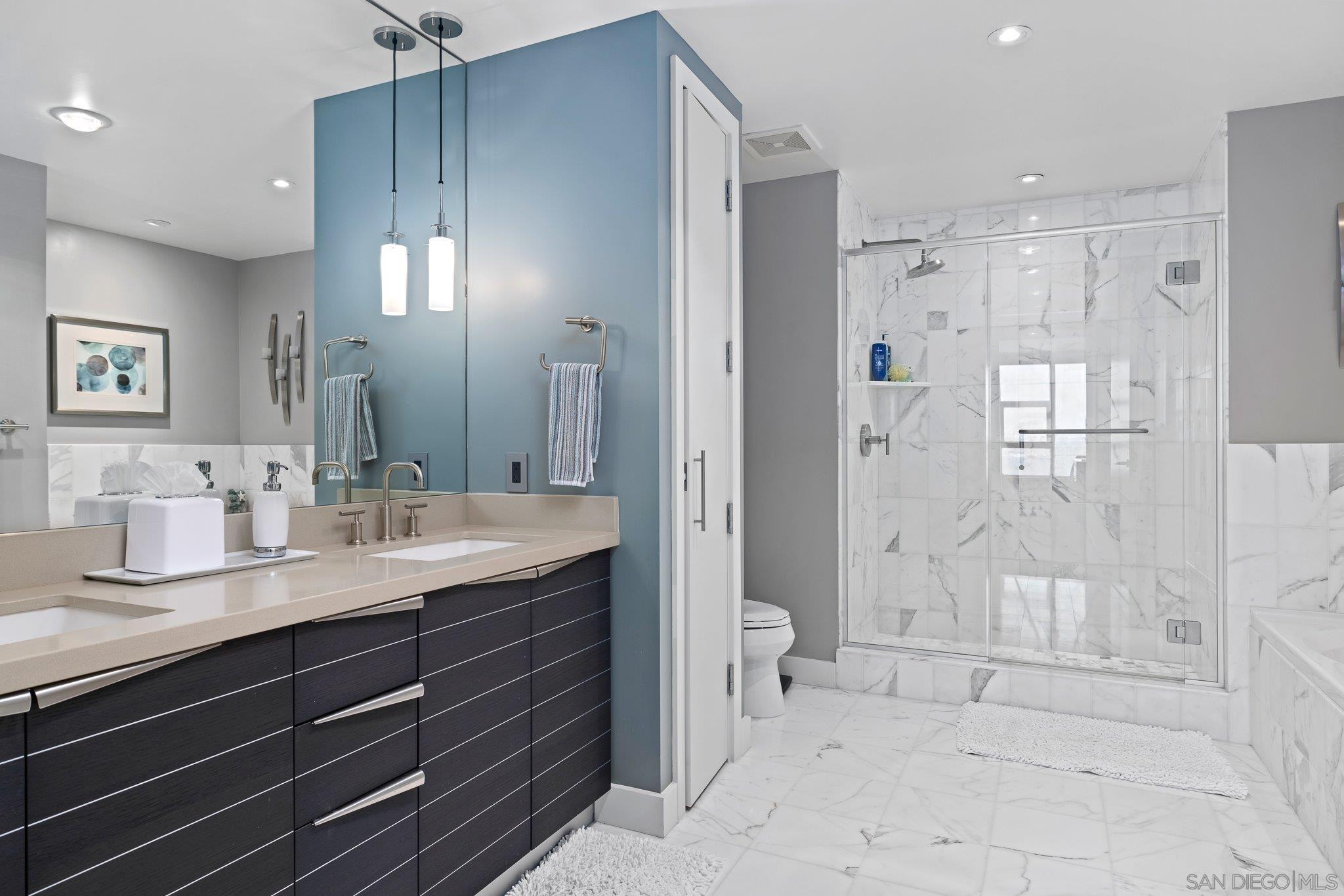 Detail Gallery Image 26 of 53 For 1325  Pacific Hwy  #3301,  San Diego,  CA 92101 - 2 Beds | 2/1 Baths