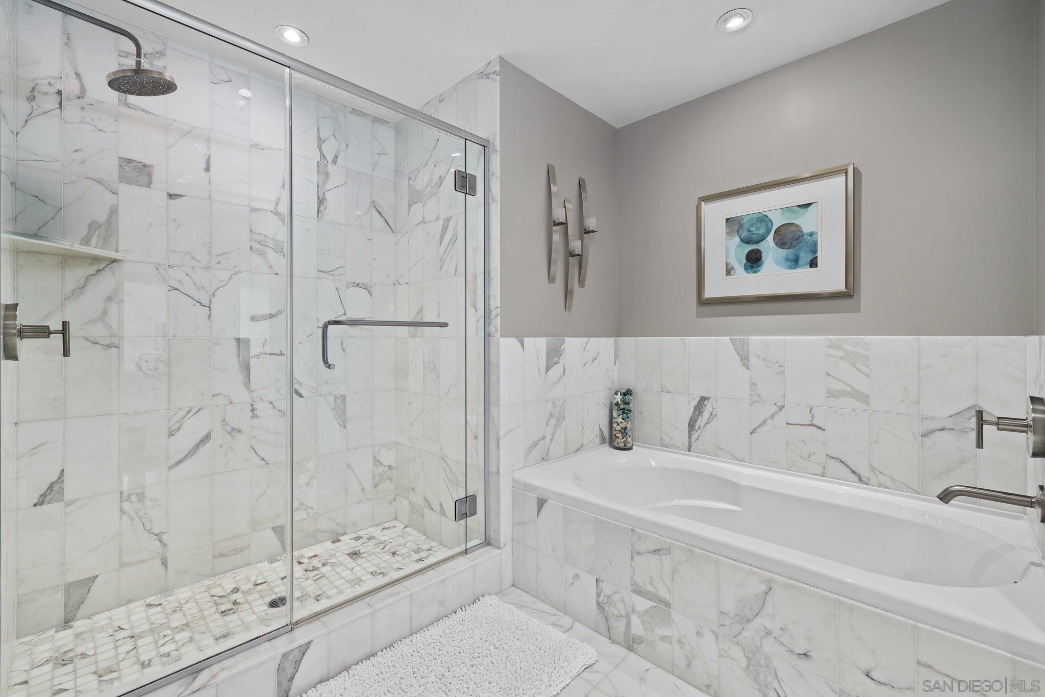 Detail Gallery Image 27 of 53 For 1325  Pacific Hwy  #3301,  San Diego,  CA 92101 - 2 Beds | 2/1 Baths