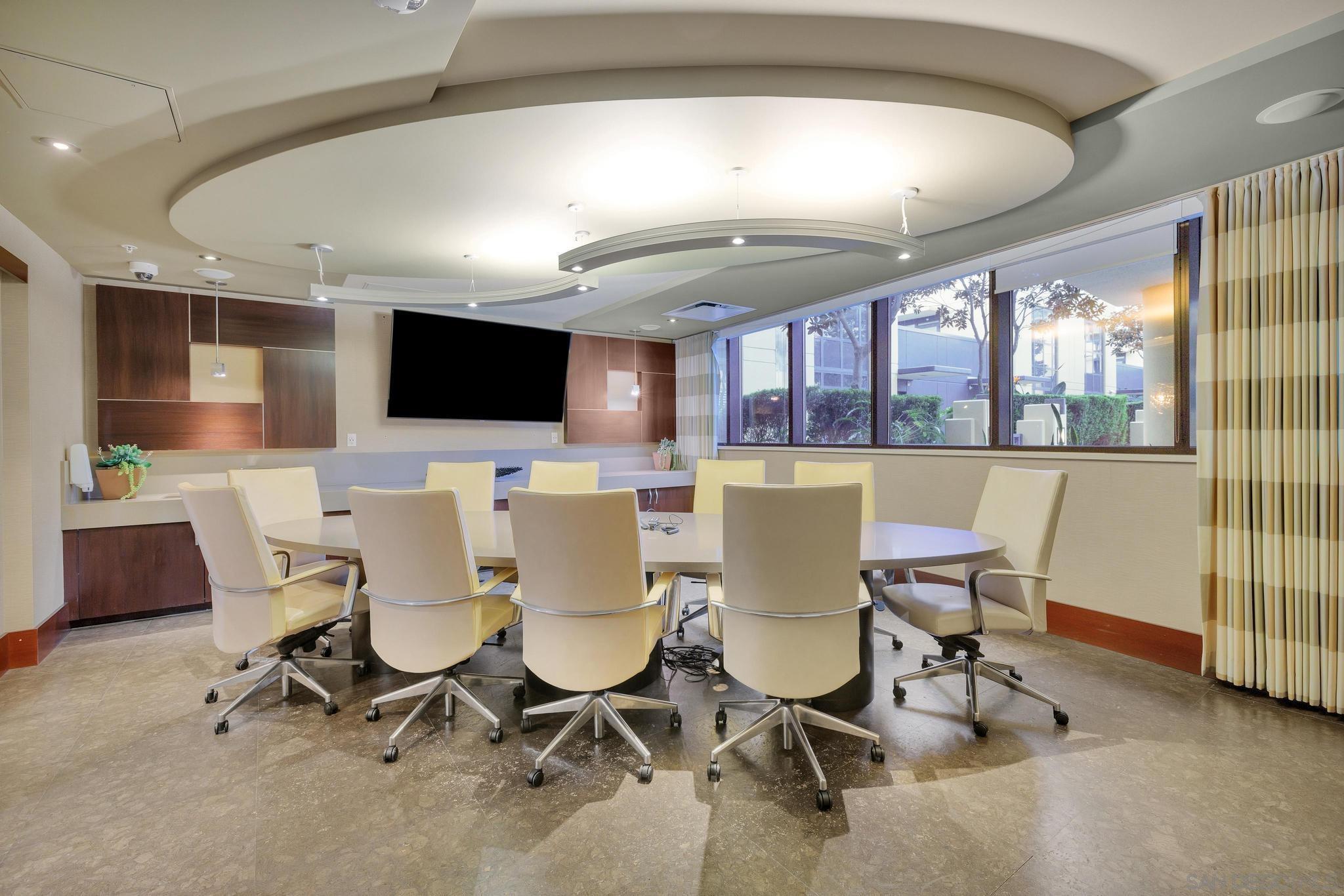 Detail Gallery Image 40 of 53 For 1325  Pacific Hwy  #3301,  San Diego,  CA 92101 - 2 Beds | 2/1 Baths