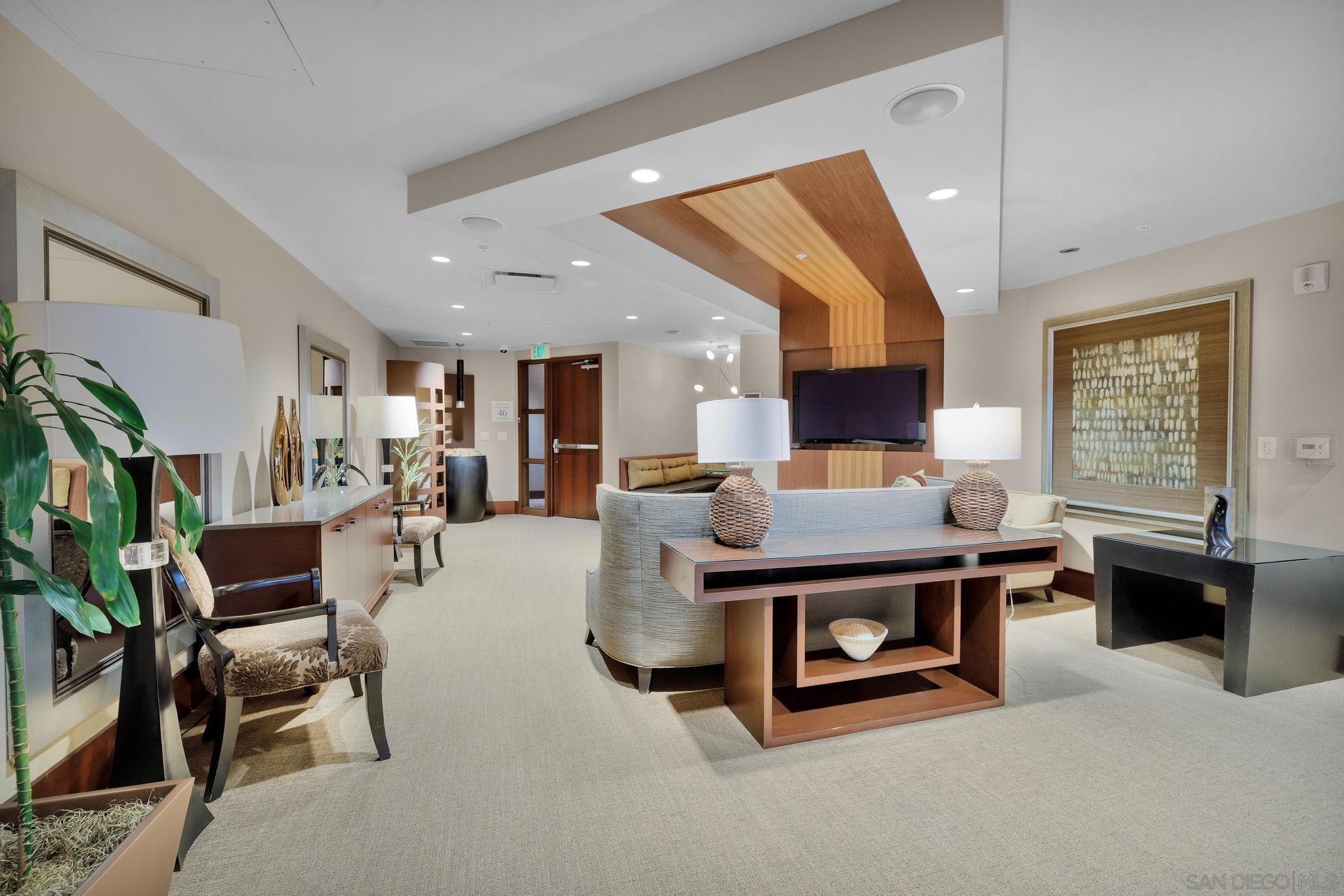 Detail Gallery Image 41 of 53 For 1325  Pacific Hwy  #3301,  San Diego,  CA 92101 - 2 Beds | 2/1 Baths