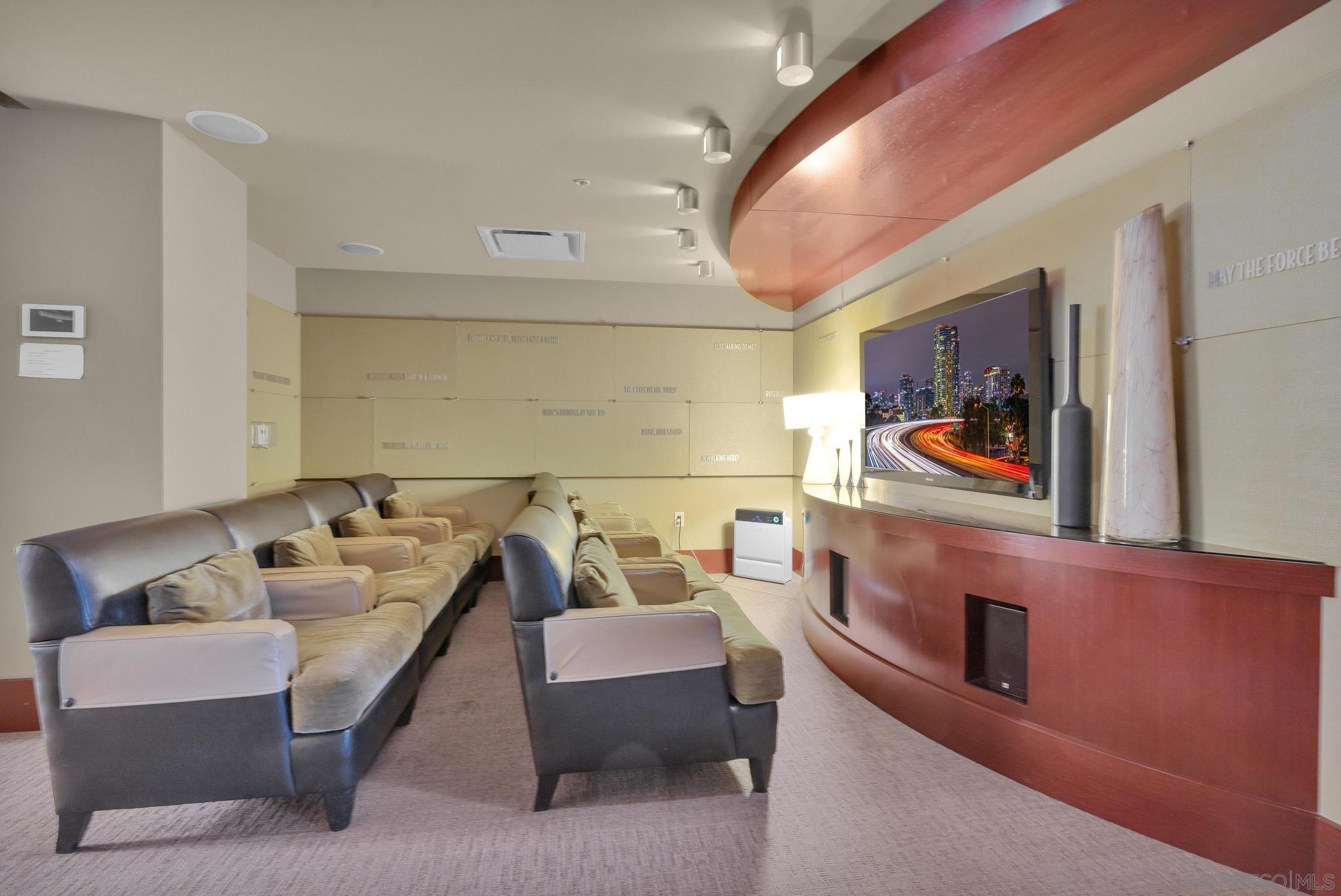 Detail Gallery Image 43 of 53 For 1325  Pacific Hwy  #3301,  San Diego,  CA 92101 - 2 Beds | 2/1 Baths