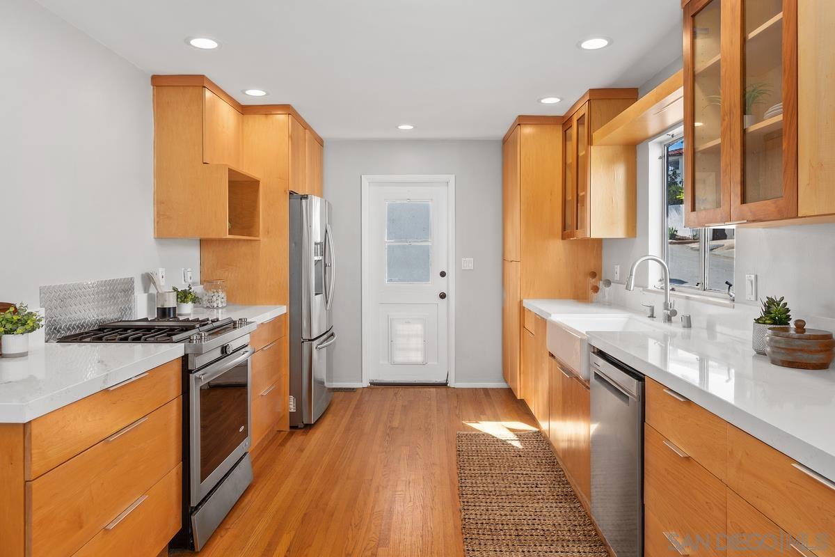 Detail Gallery Image 11 of 44 For 4285  Randolph St, San Diego,  CA 92103 - 3 Beds | 2 Baths