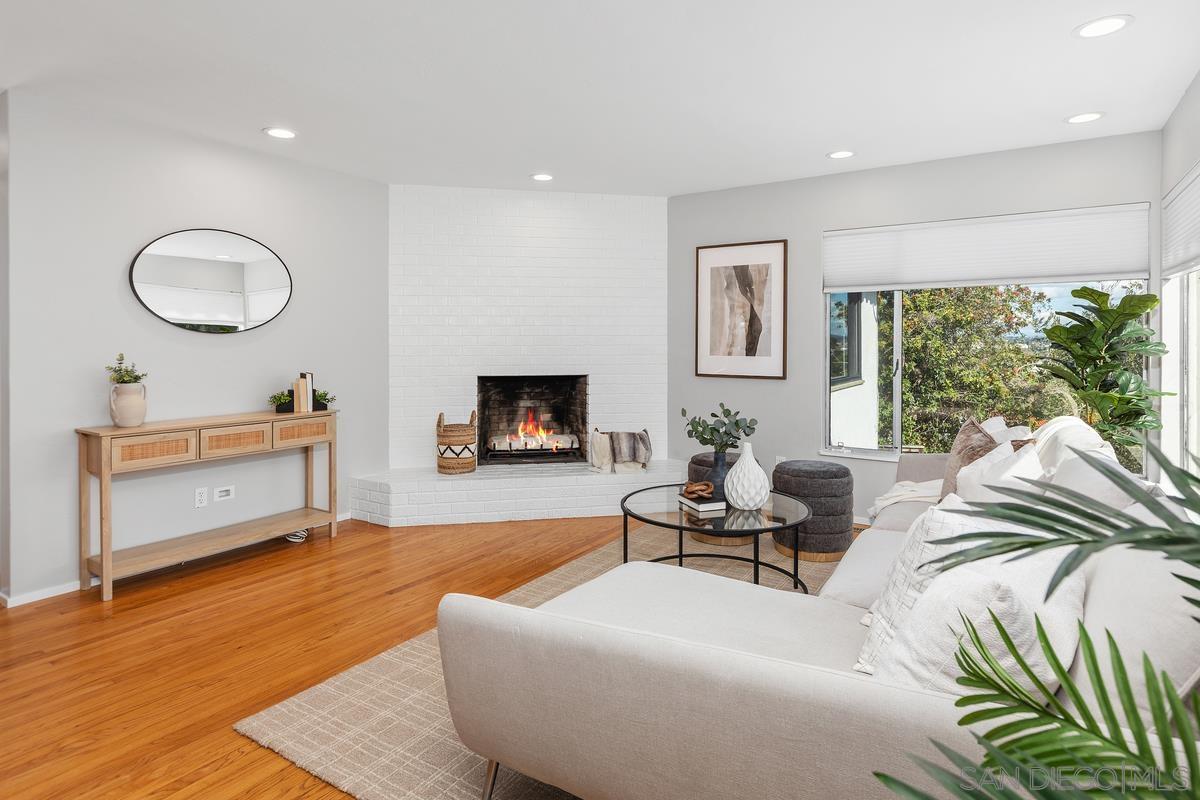 Detail Gallery Image 5 of 44 For 4285  Randolph St, San Diego,  CA 92103 - 3 Beds | 2 Baths