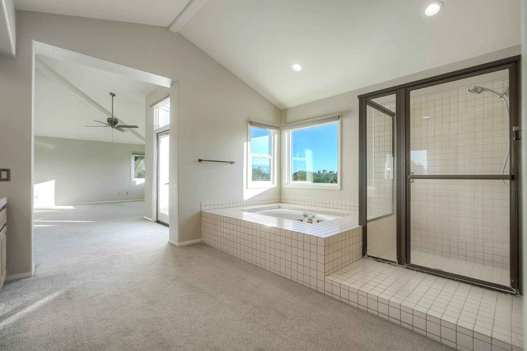 Detail Gallery Image 24 of 58 For 1930  Mountain Valley Lane, Escondido,  CA 92029 - 4 Beds | 3/1 Baths