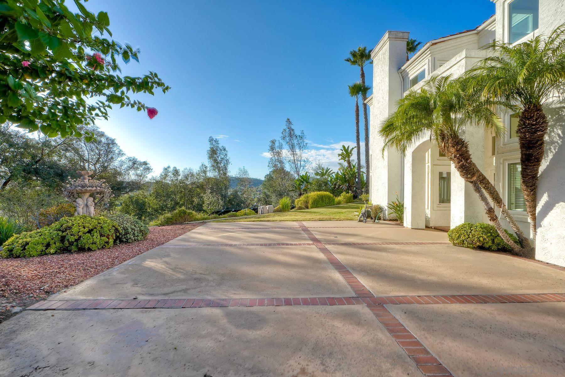 Detail Gallery Image 38 of 58 For 1930  Mountain Valley Lane, Escondido,  CA 92029 - 4 Beds | 3/1 Baths