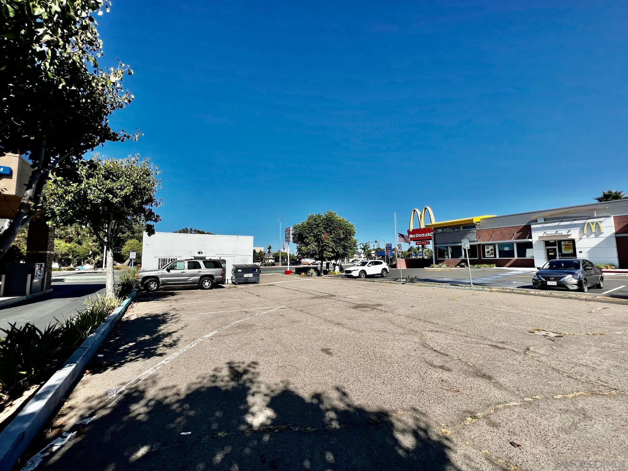 Detail Gallery Image 6 of 13 For 1115  Palm, Imperial Beach,  CA 91932 - – Beds | – Baths