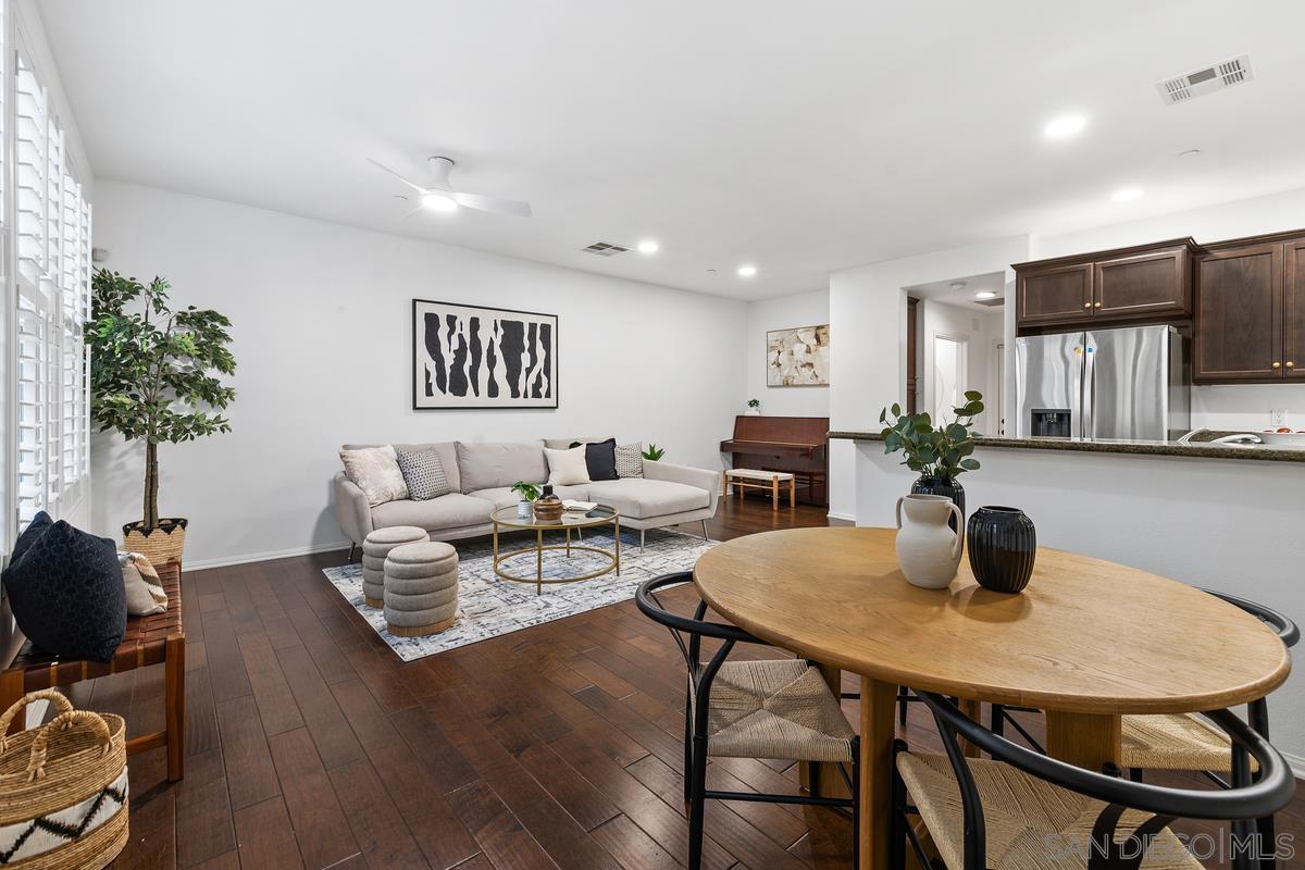 Detail Gallery Image 11 of 32 For 10785  New Grv  87, San Diego,  CA 92130 - 3 Beds | 2/1 Baths