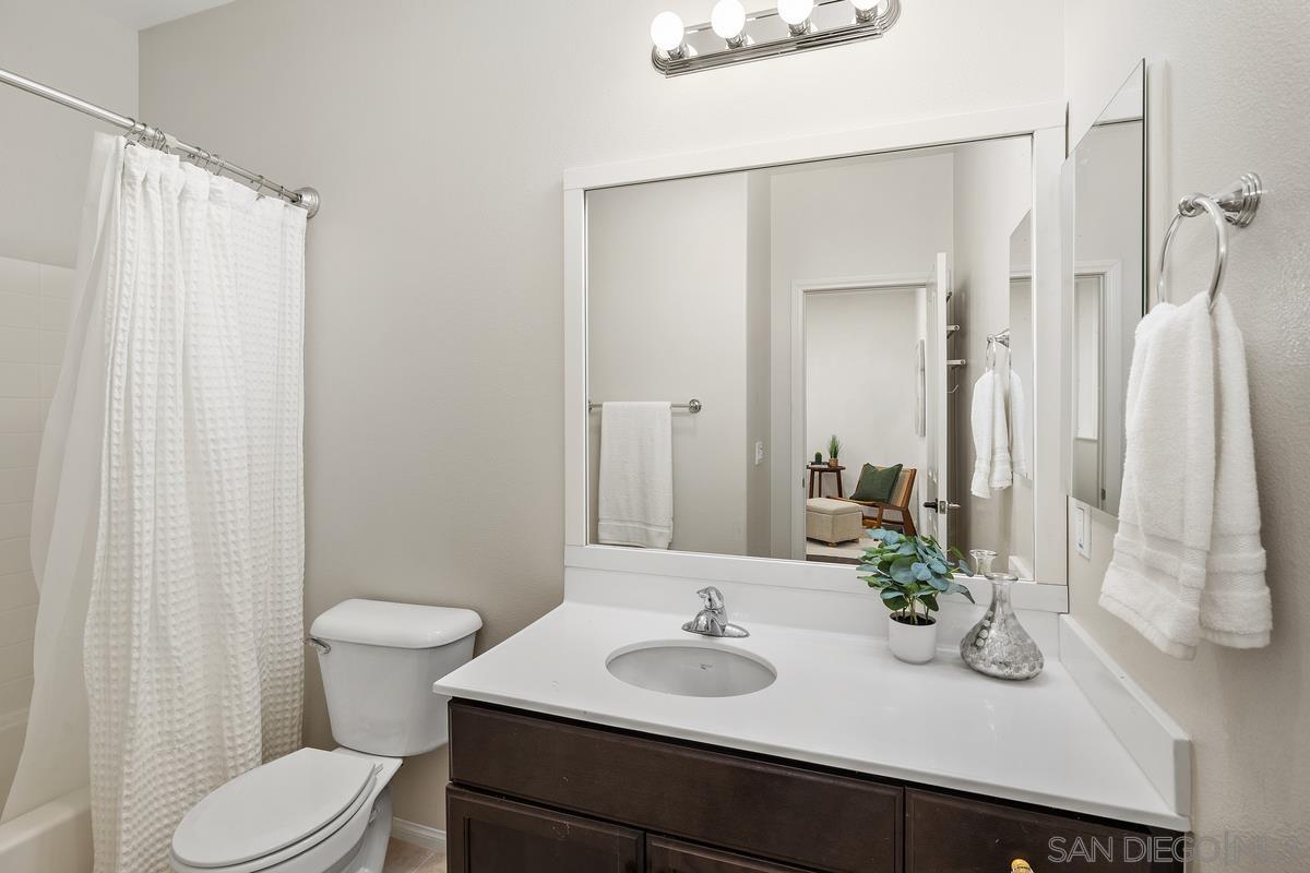 Detail Gallery Image 19 of 32 For 10785  New Grv  87, San Diego,  CA 92130 - 3 Beds | 2/1 Baths