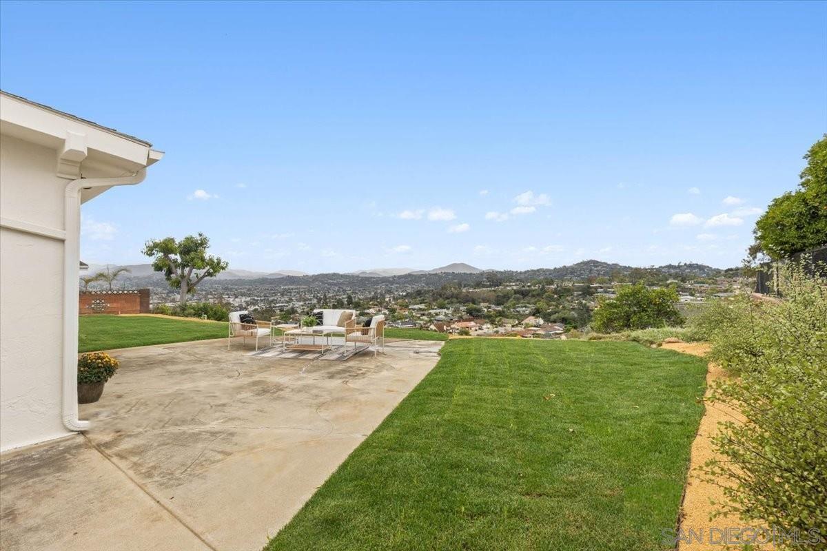 Detail Gallery Image 21 of 26 For 1643  Galway Pl, El Cajon,  CA 92020 - 3 Beds | 2 Baths