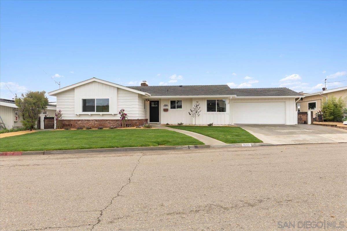 Detail Gallery Image 6 of 26 For 1643  Galway Pl, El Cajon,  CA 92020 - 3 Beds | 2 Baths