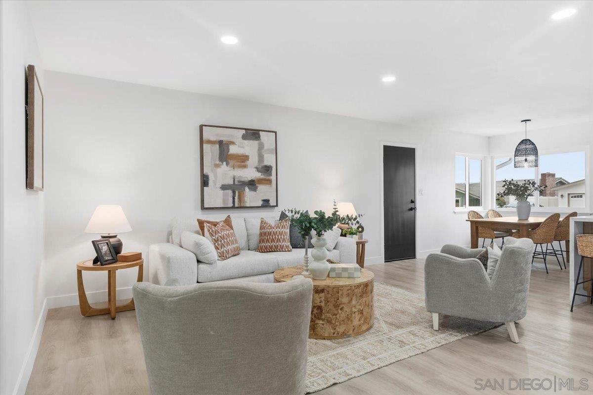 Detail Gallery Image 10 of 26 For 1643  Galway Pl, El Cajon,  CA 92020 - 3 Beds | 2 Baths