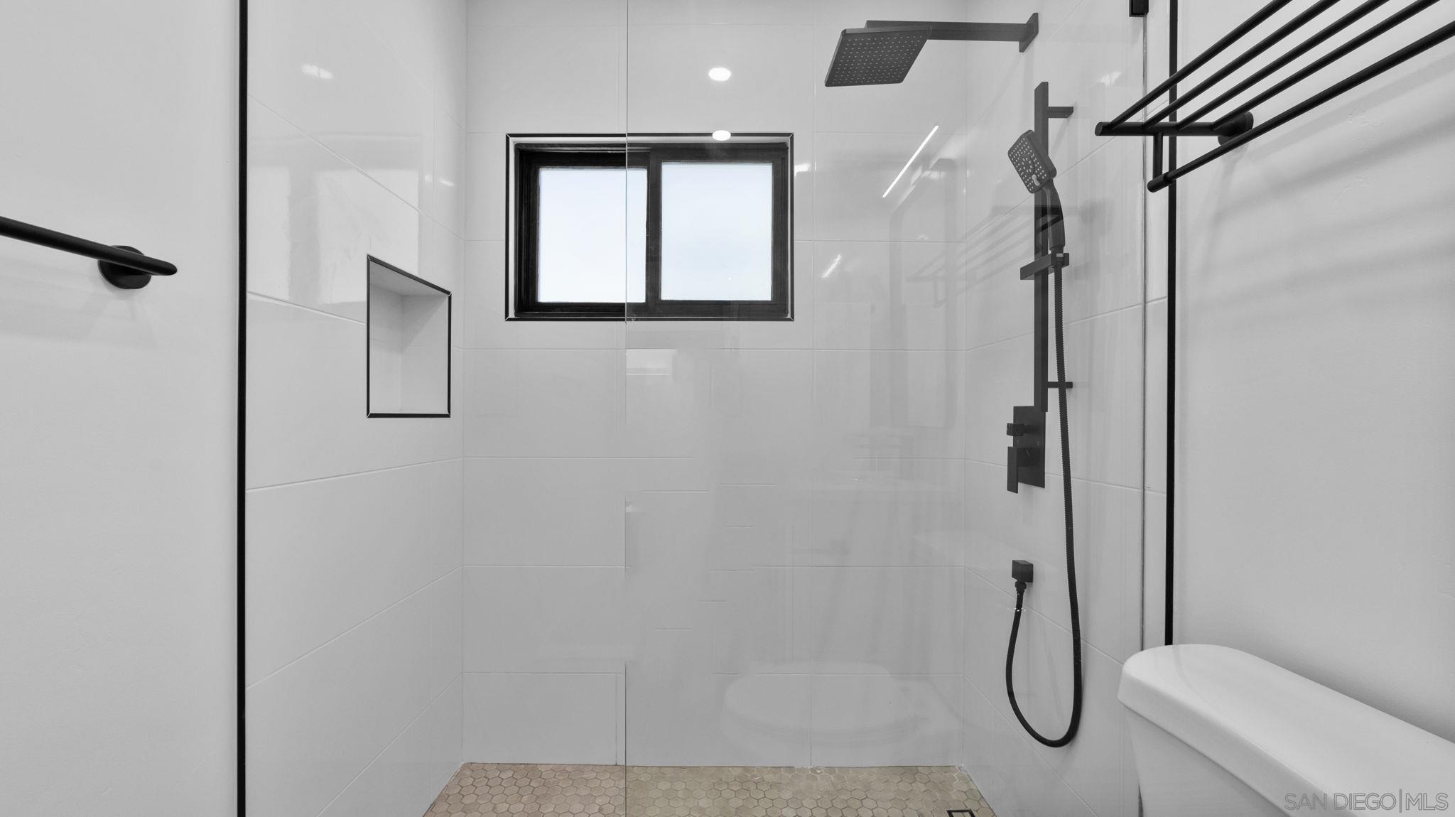 Detail Gallery Image 11 of 13 For 4513-23  Cleveland Ave, San Diego,  CA 92116 - – Beds | – Baths