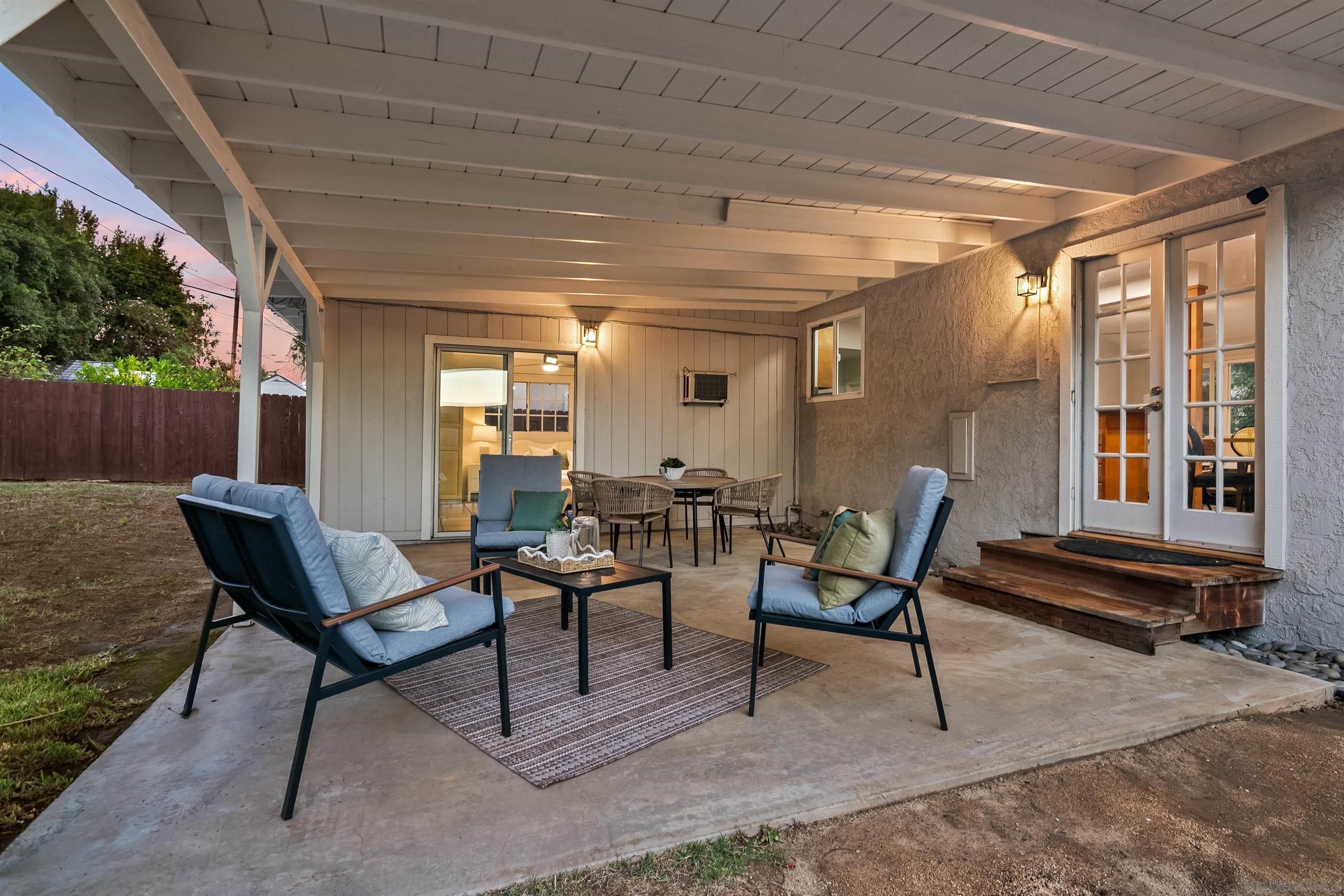 Detail Gallery Image 4 of 38 For 3708  Fairway Dr, La Mesa,  CA 91941 - 3 Beds | 1 Baths