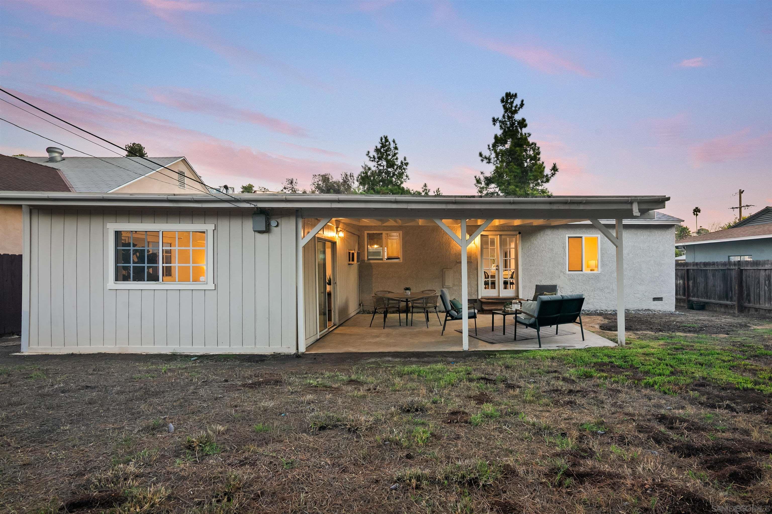 Detail Gallery Image 6 of 38 For 3708  Fairway Dr, La Mesa,  CA 91941 - 3 Beds | 1 Baths