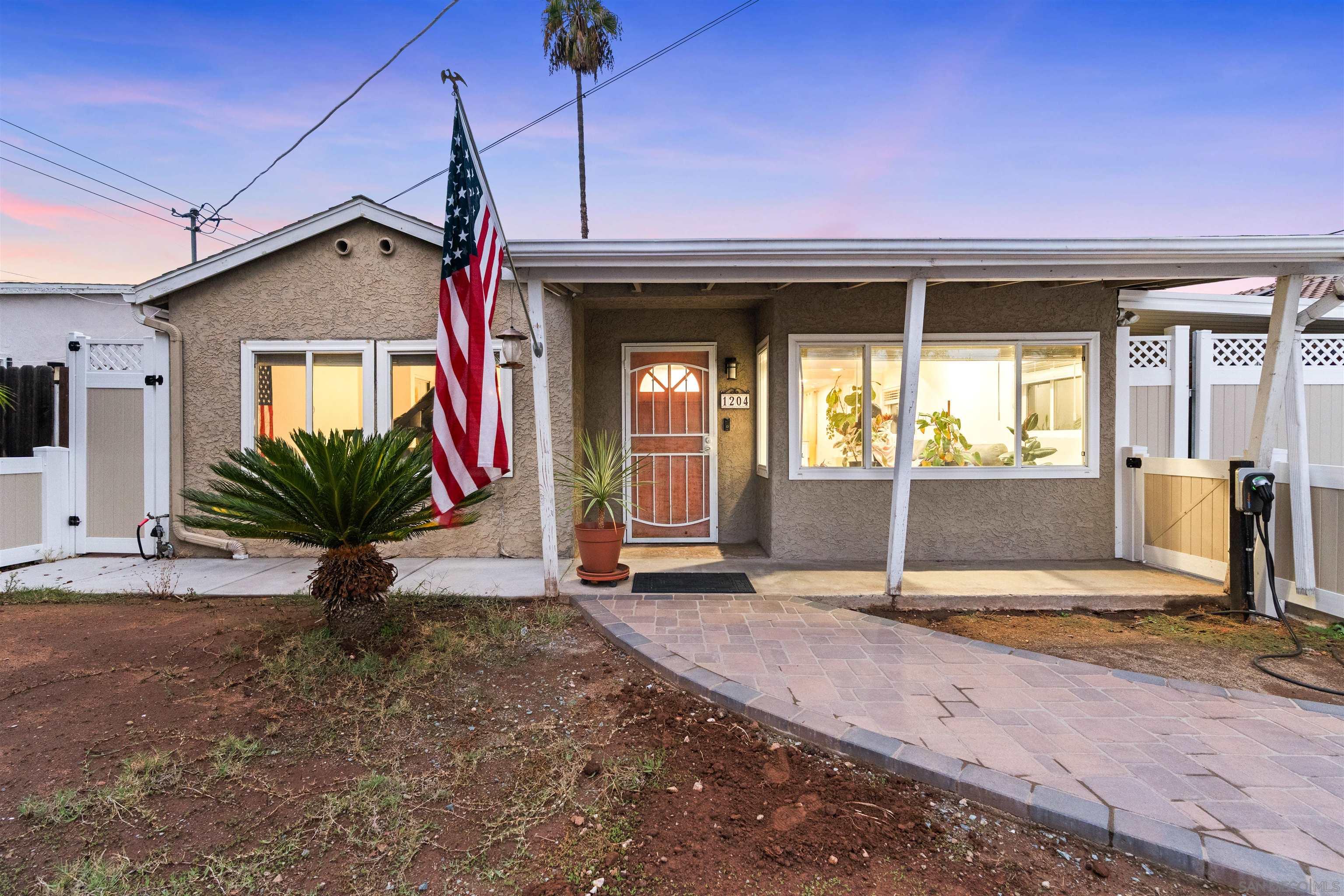 Front Image Thumbnail for SD250044418