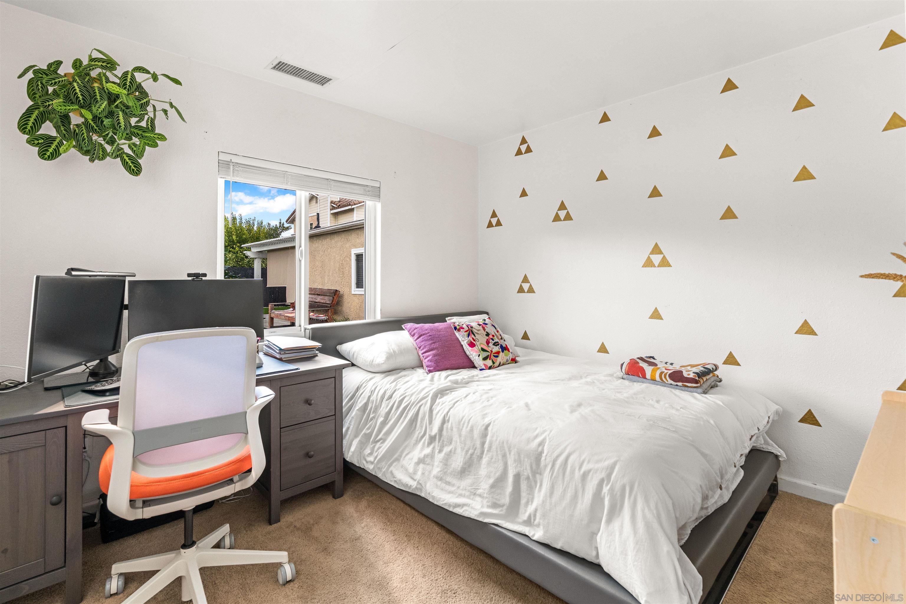 Detail Gallery Image 13 of 30 For 1204  Peach Ave, El Cajon,  CA 92021 - 3 Beds | 3 Baths