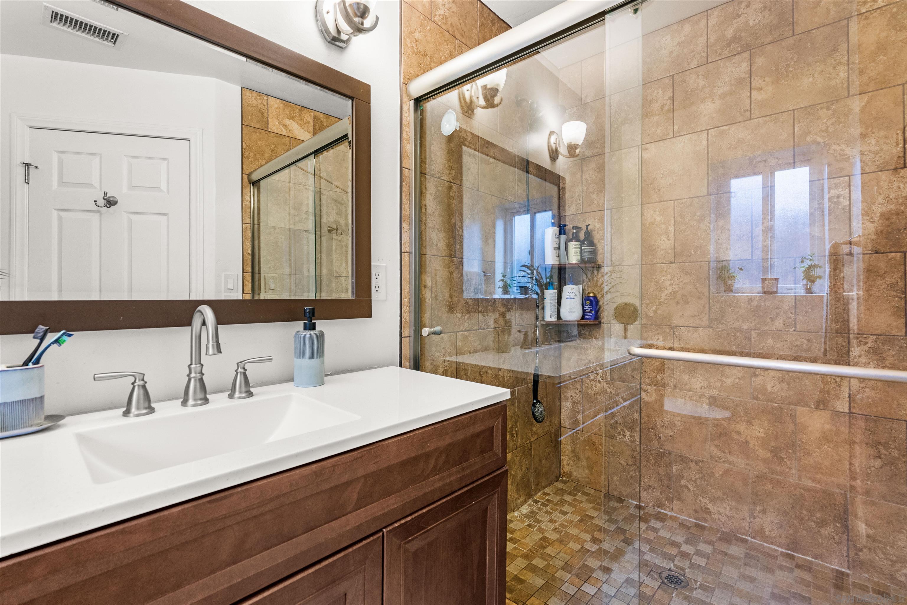 Detail Gallery Image 17 of 30 For 1204  Peach Ave, El Cajon,  CA 92021 - 3 Beds | 3 Baths