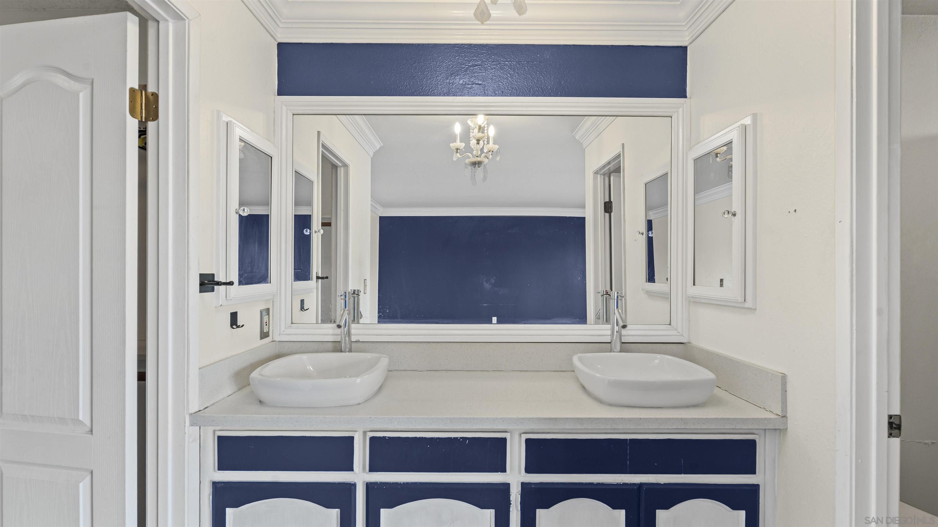 Detail Gallery Image 14 of 37 For 5315  Old Dairy Ct, Bonita,  CA 91902 - 4 Beds | 3 Baths