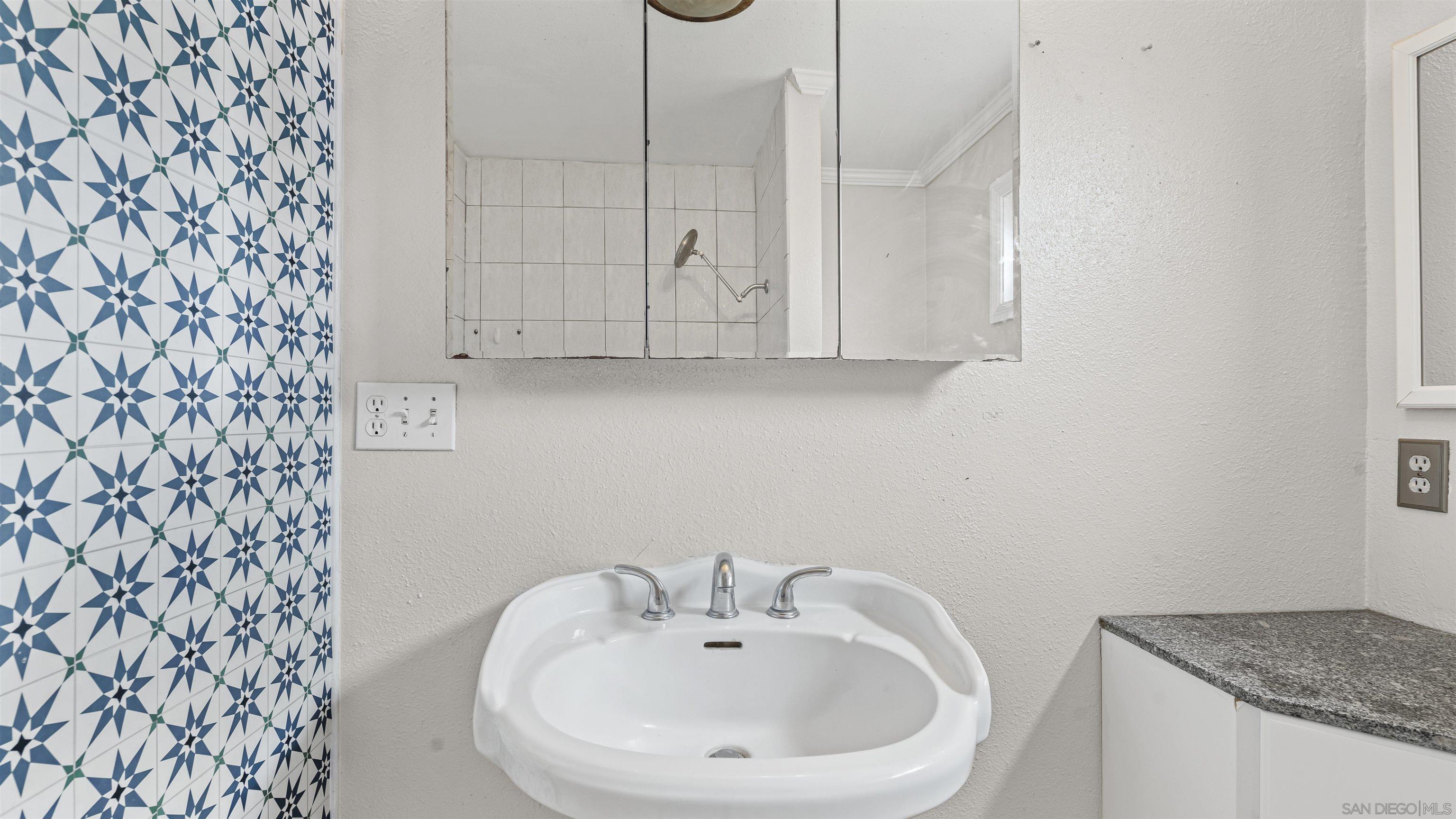 Detail Gallery Image 19 of 37 For 5315  Old Dairy Ct, Bonita,  CA 91902 - 4 Beds | 3 Baths