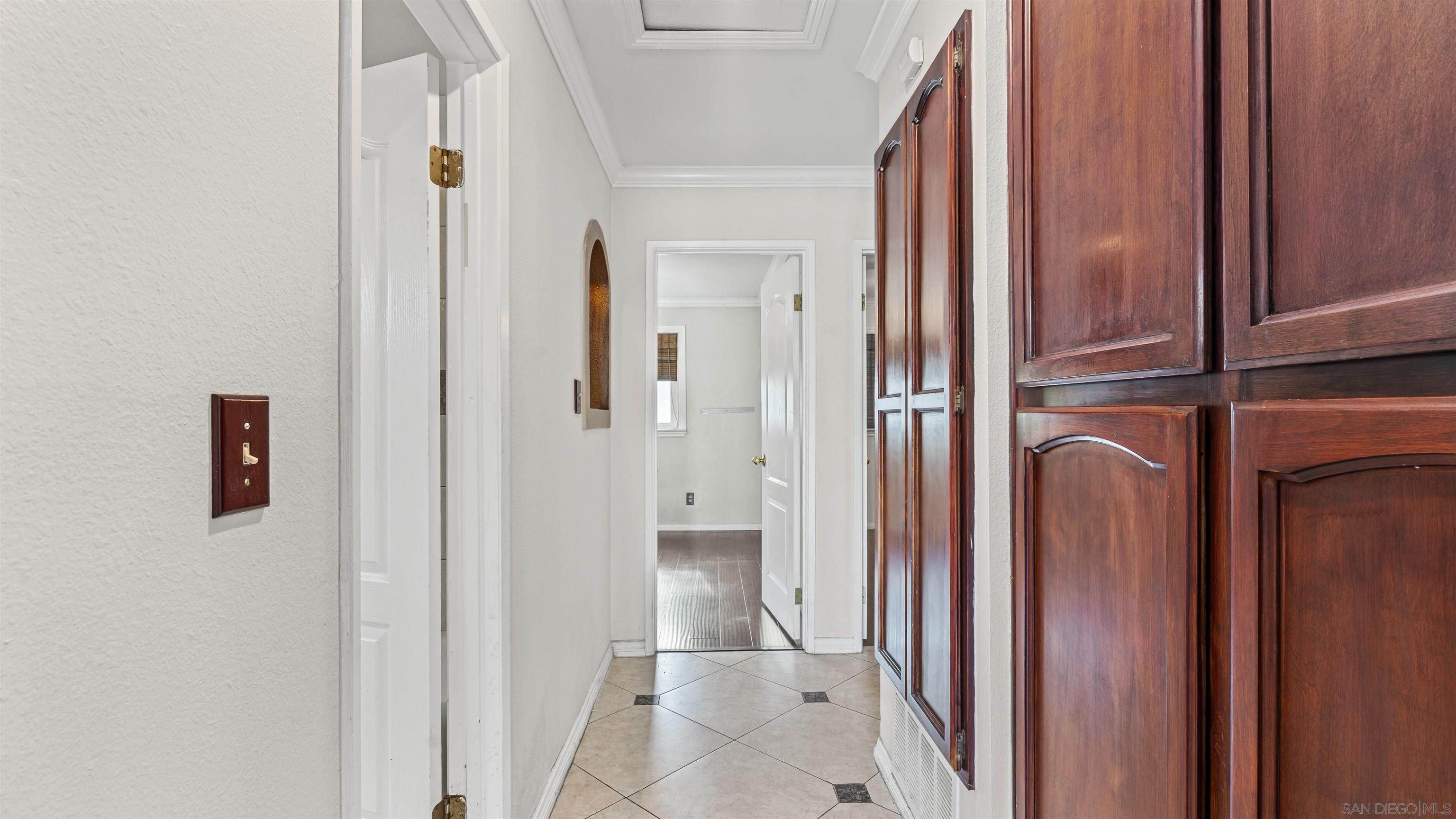 Detail Gallery Image 21 of 37 For 5315  Old Dairy Ct, Bonita,  CA 91902 - 4 Beds | 3 Baths