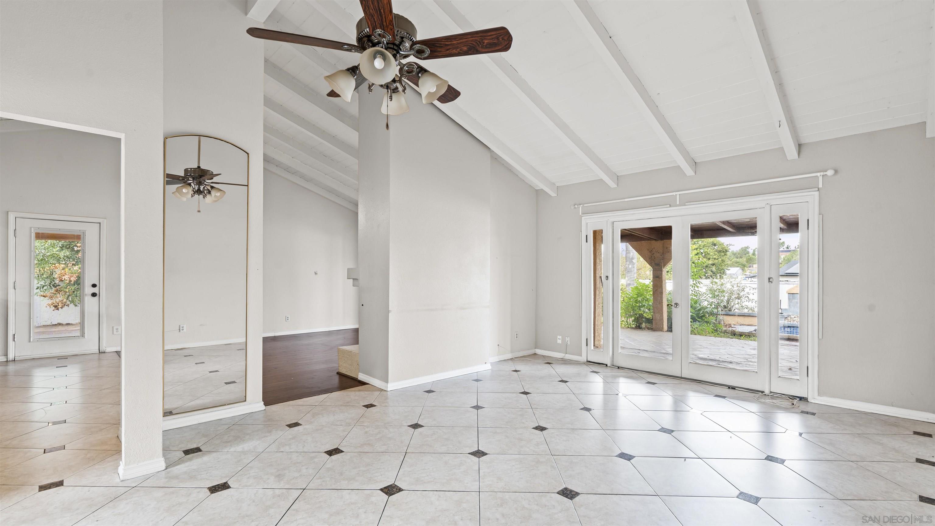 Detail Gallery Image 4 of 37 For 5315  Old Dairy Ct, Bonita,  CA 91902 - 4 Beds | 3 Baths