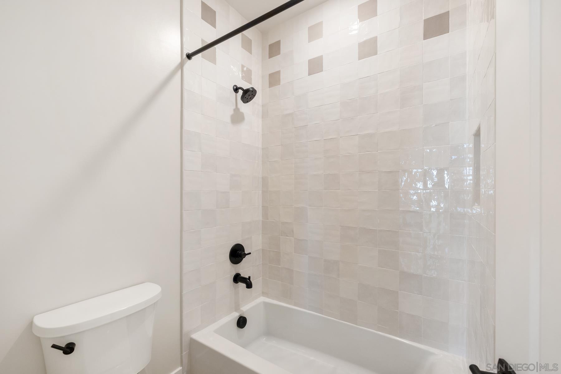 Detail Gallery Image 37 of 66 For 3747  Adams St, Carlsbad,  CA 92008 - – Beds | – Baths