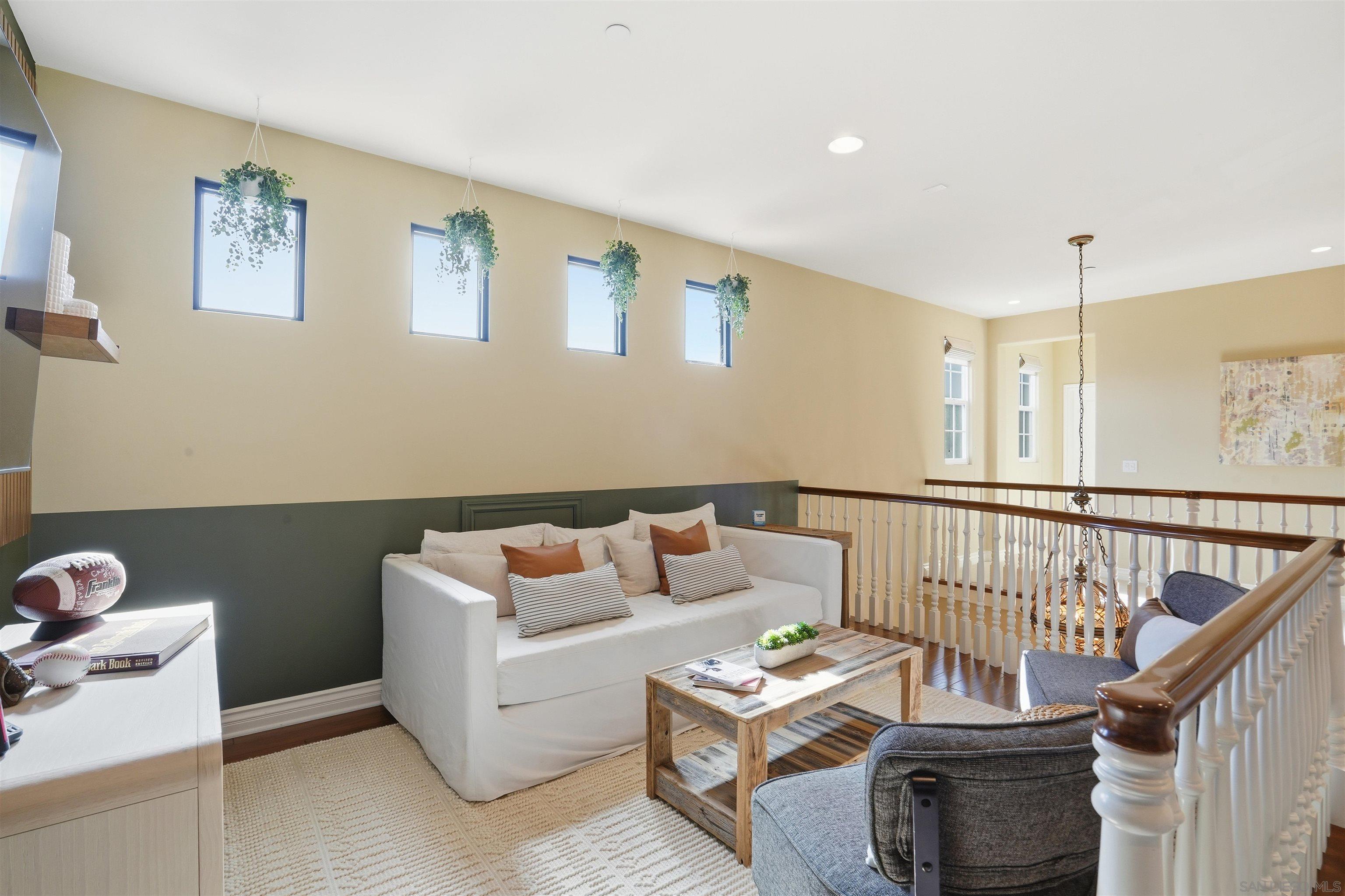 Detail Gallery Image 16 of 33 For 6562  Halite Place, Carlsbad,  CA 92009 - 5 Beds | 4/1 Baths