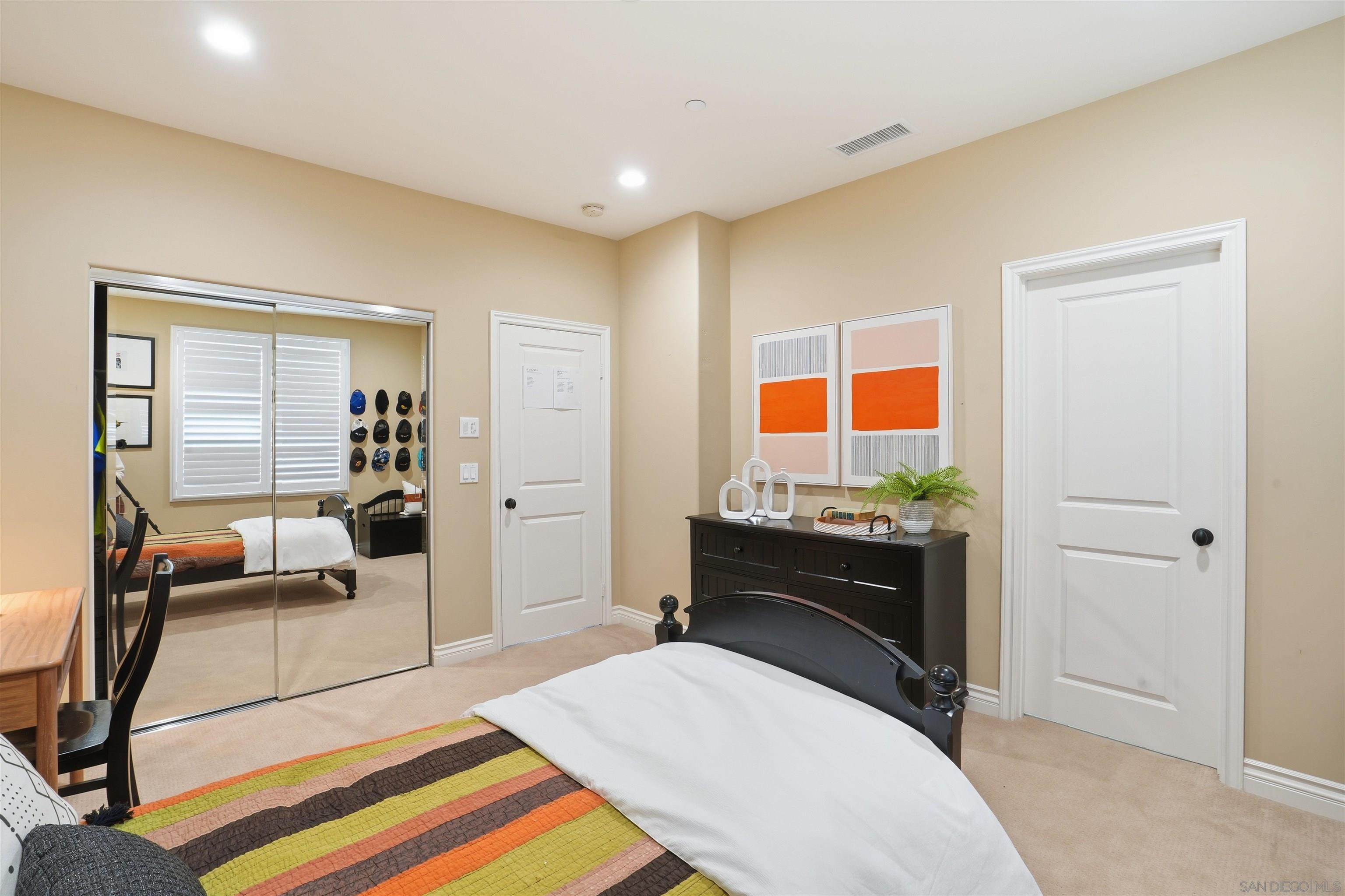 Detail Gallery Image 21 of 33 For 6562  Halite Place, Carlsbad,  CA 92009 - 5 Beds | 4/1 Baths