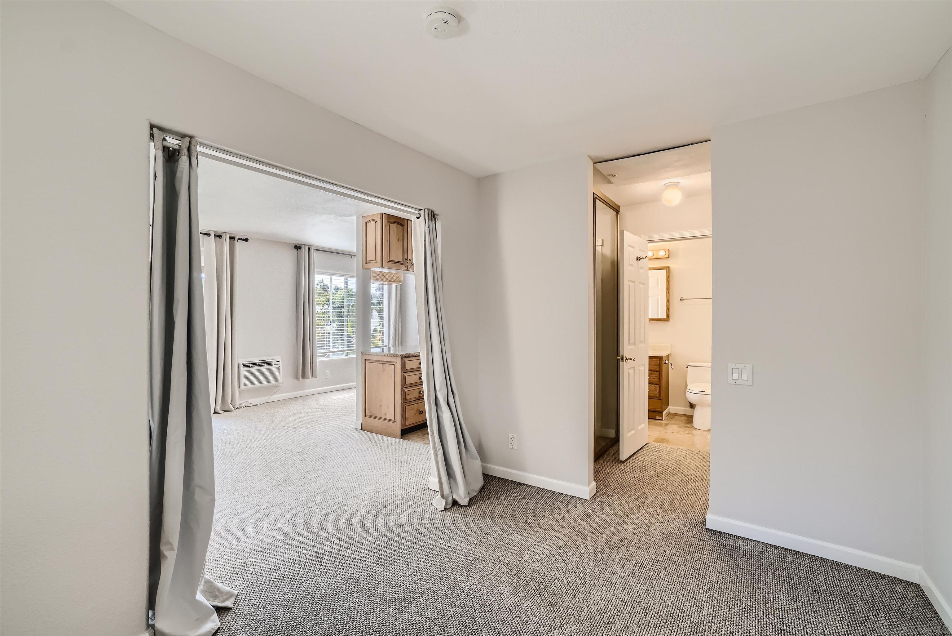 Detail Gallery Image 13 of 17 For 8628  via Mallorca  C, La Jolla,  CA 92037 - 0 Beds | 1 Baths