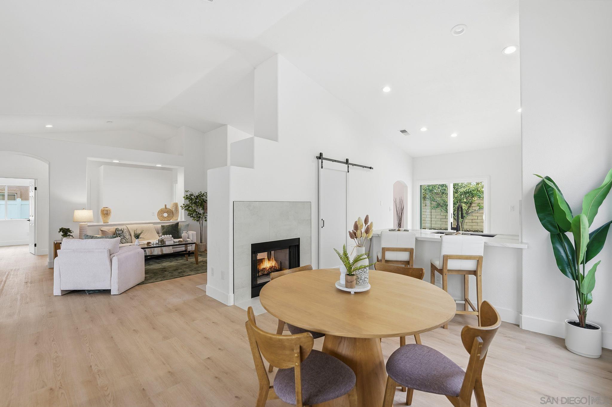 Detail Gallery Image 10 of 30 For 183  Plumosa Street, Oceanside,  CA 92058 - 4 Beds | 2 Baths