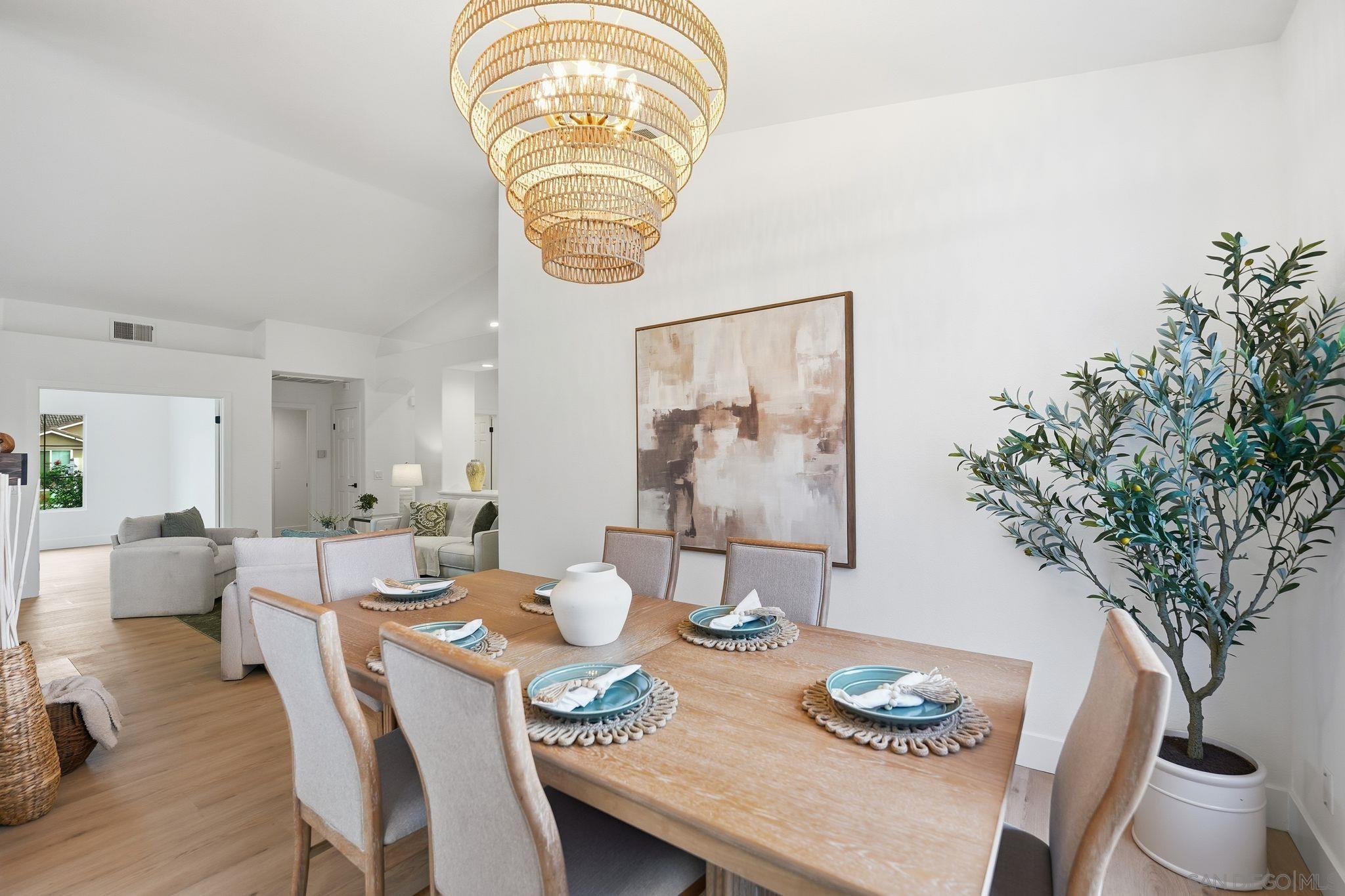 Detail Gallery Image 13 of 30 For 183  Plumosa Street, Oceanside,  CA 92058 - 4 Beds | 2 Baths