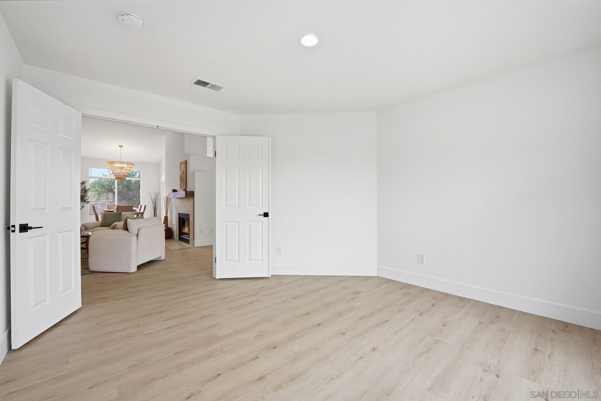 Detail Gallery Image 26 of 30 For 183  Plumosa Street, Oceanside,  CA 92058 - 4 Beds | 2 Baths
