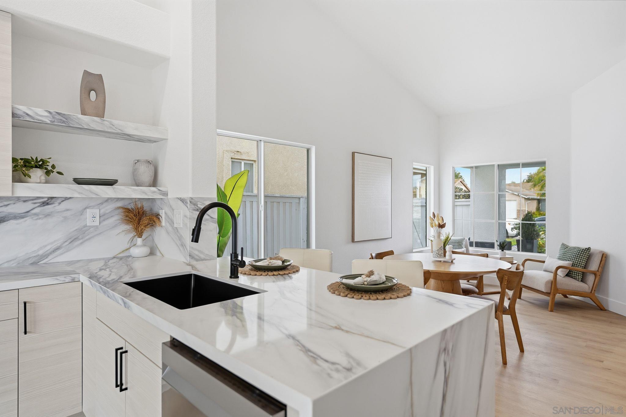 Detail Gallery Image 8 of 30 For 183  Plumosa Street, Oceanside,  CA 92058 - 4 Beds | 2 Baths