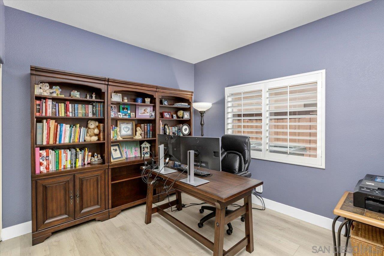 Detail Gallery Image 28 of 52 For 2090  Grand View Glen, Escondido,  CA 92026 - 6 Beds | 3 Baths