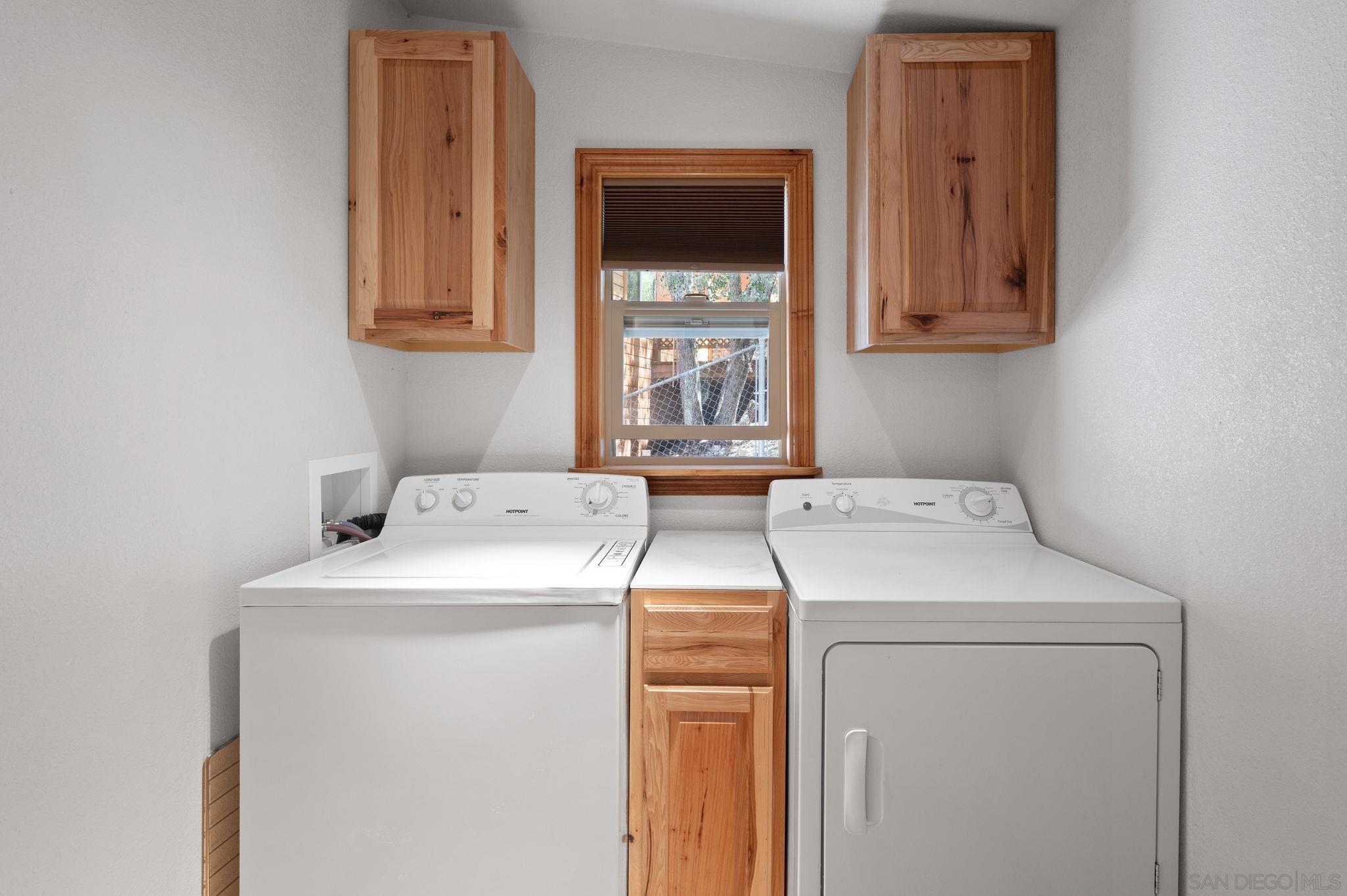 Detail Gallery Image 19 of 49 For 27720  Saunders Meadow Rd, Idyllwild,  CA 92549 - 3 Beds | 2/1 Baths