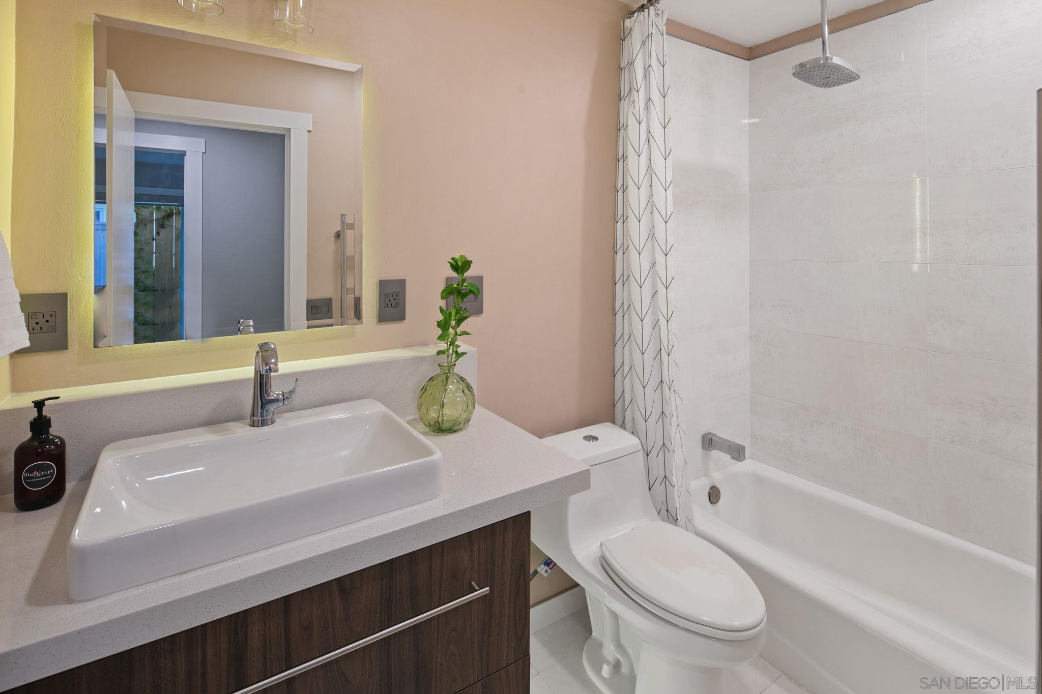 Detail Gallery Image 36 of 52 For 3356  Corte Tiburon, Carlsbad,  CA 92009 - 3 Beds | 2 Baths