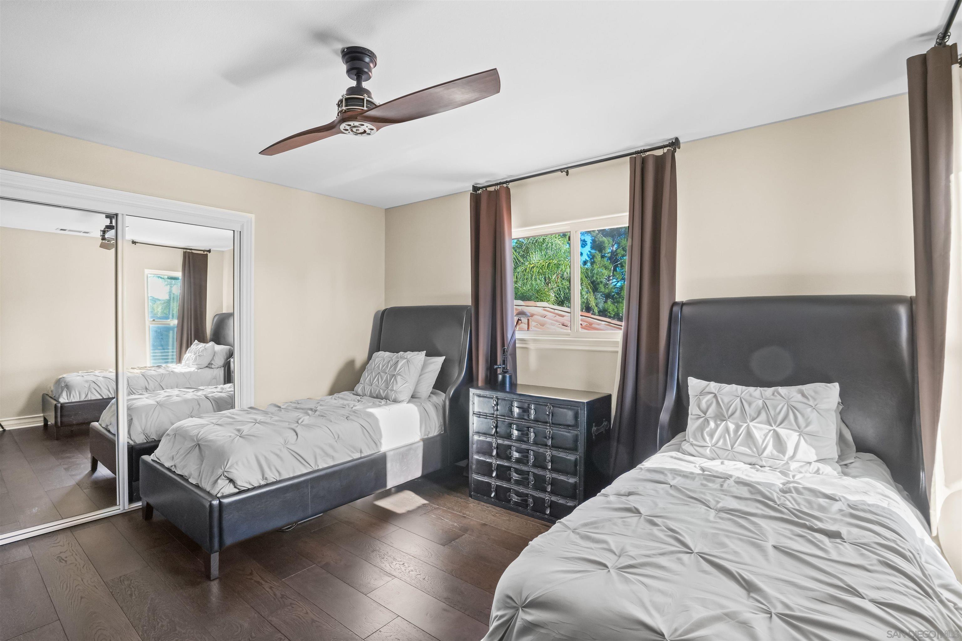 Detail Gallery Image 26 of 41 For 22590  Canyon Lake Drive South, Sun City,  CA 92587 - 5 Beds | 2/1 Baths