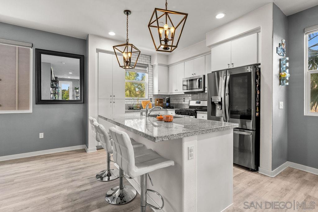 Detail Gallery Image 6 of 34 For 4262  Mission Ranch Way  #32,  Oceanside,  CA 92057 - 2 Beds | 2/1 Baths