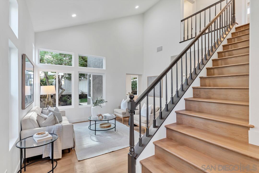 Detail Gallery Image 5 of 38 For 12169  via San Loreno, San Diego,  CA 92128 - 3 Beds | 2/1 Baths