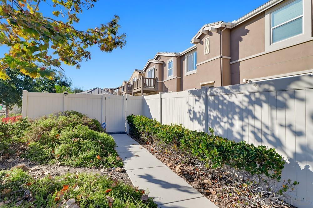 Detail Gallery Image 2 of 41 For 5475  San Roberto, San Diego,  CA 92154 - 3 Beds | 2/1 Baths