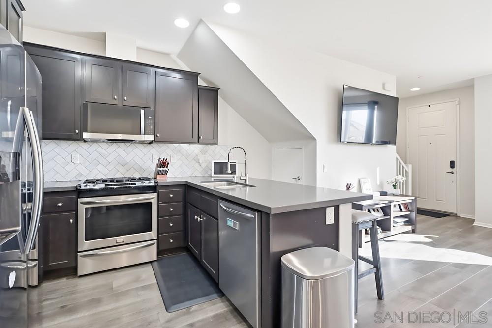 Detail Gallery Image 15 of 41 For 5475  San Roberto, San Diego,  CA 92154 - 3 Beds | 2/1 Baths