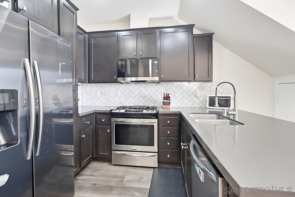 Detail Gallery Image 16 of 41 For 5475  San Roberto, San Diego,  CA 92154 - 3 Beds | 2/1 Baths