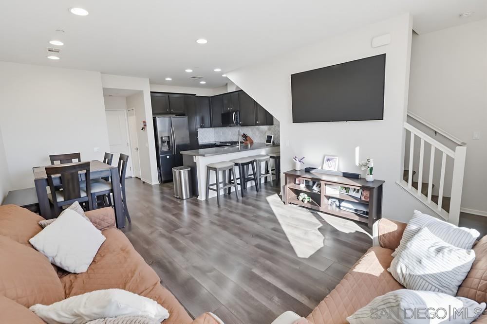 Detail Gallery Image 9 of 41 For 5475  San Roberto, San Diego,  CA 92154 - 3 Beds | 2/1 Baths