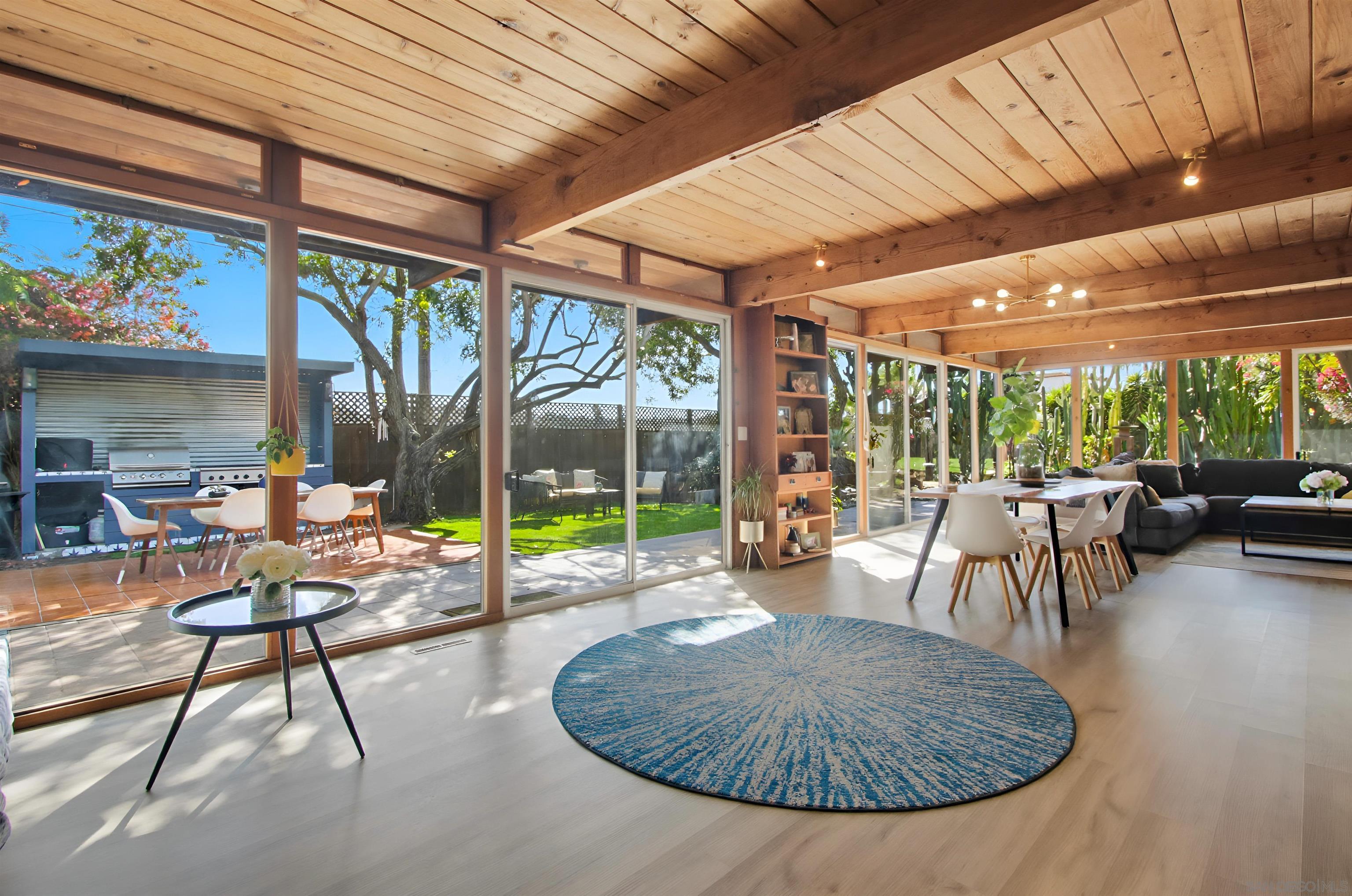 Detail Gallery Image 2 of 32 For 3558  Siembre St, Bonita,  CA 91902 - 4 Beds | 3 Baths