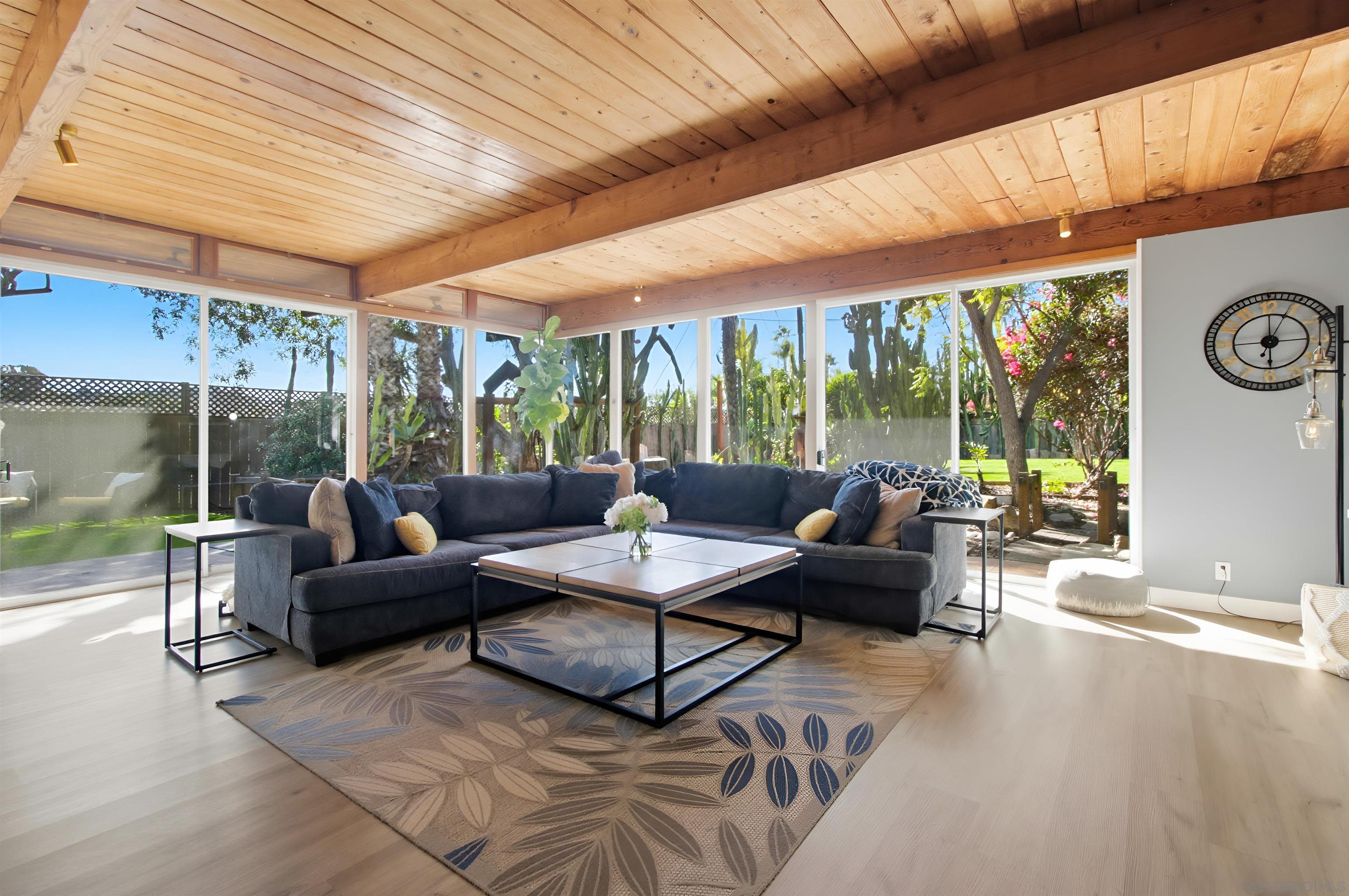 Detail Gallery Image 2 of 32 For 3558  Siembre St, Bonita,  CA 91902 - 4 Beds | 3 Baths