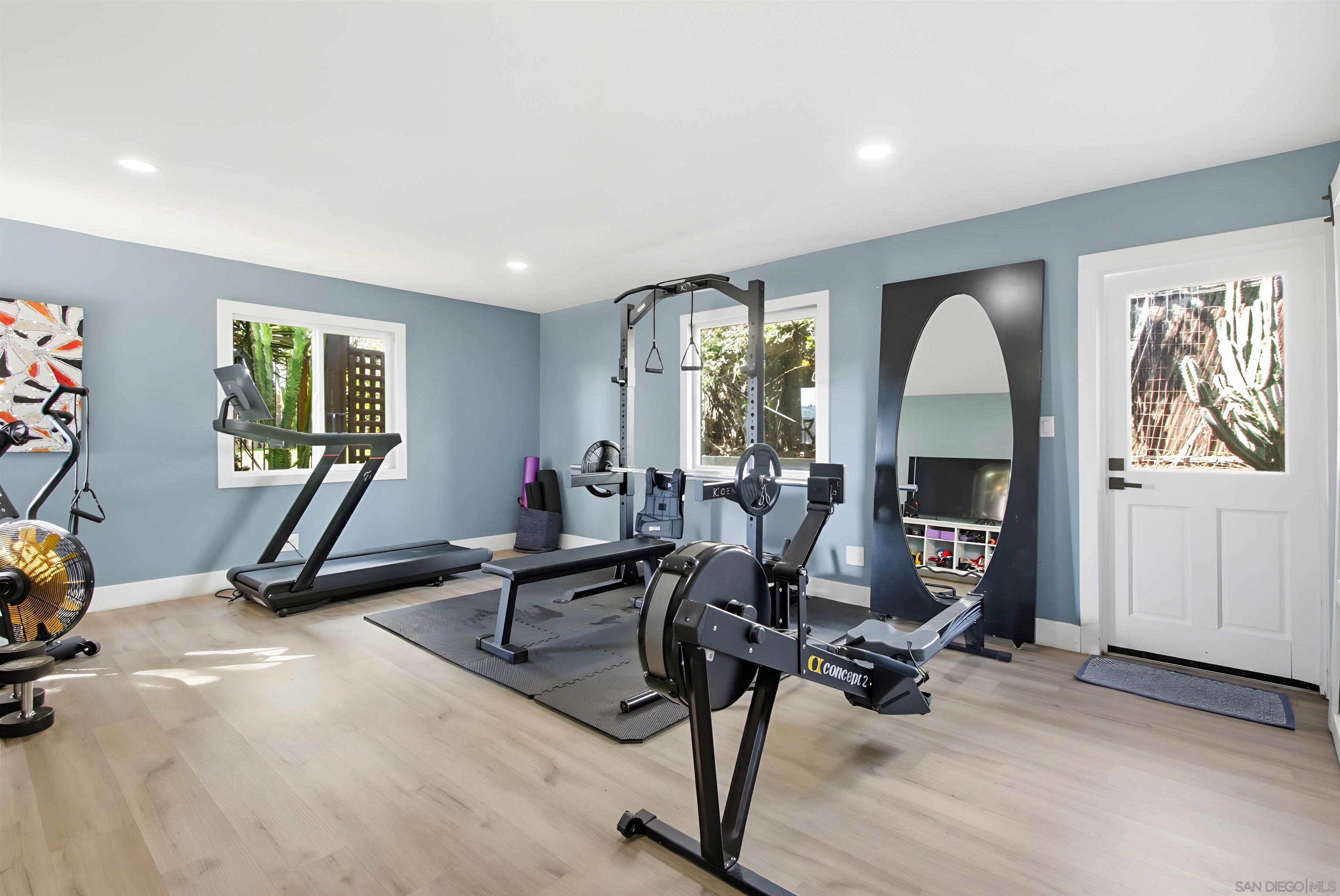 Detail Gallery Image 12 of 32 For 3558  Siembre St, Bonita,  CA 91902 - 4 Beds | 3 Baths