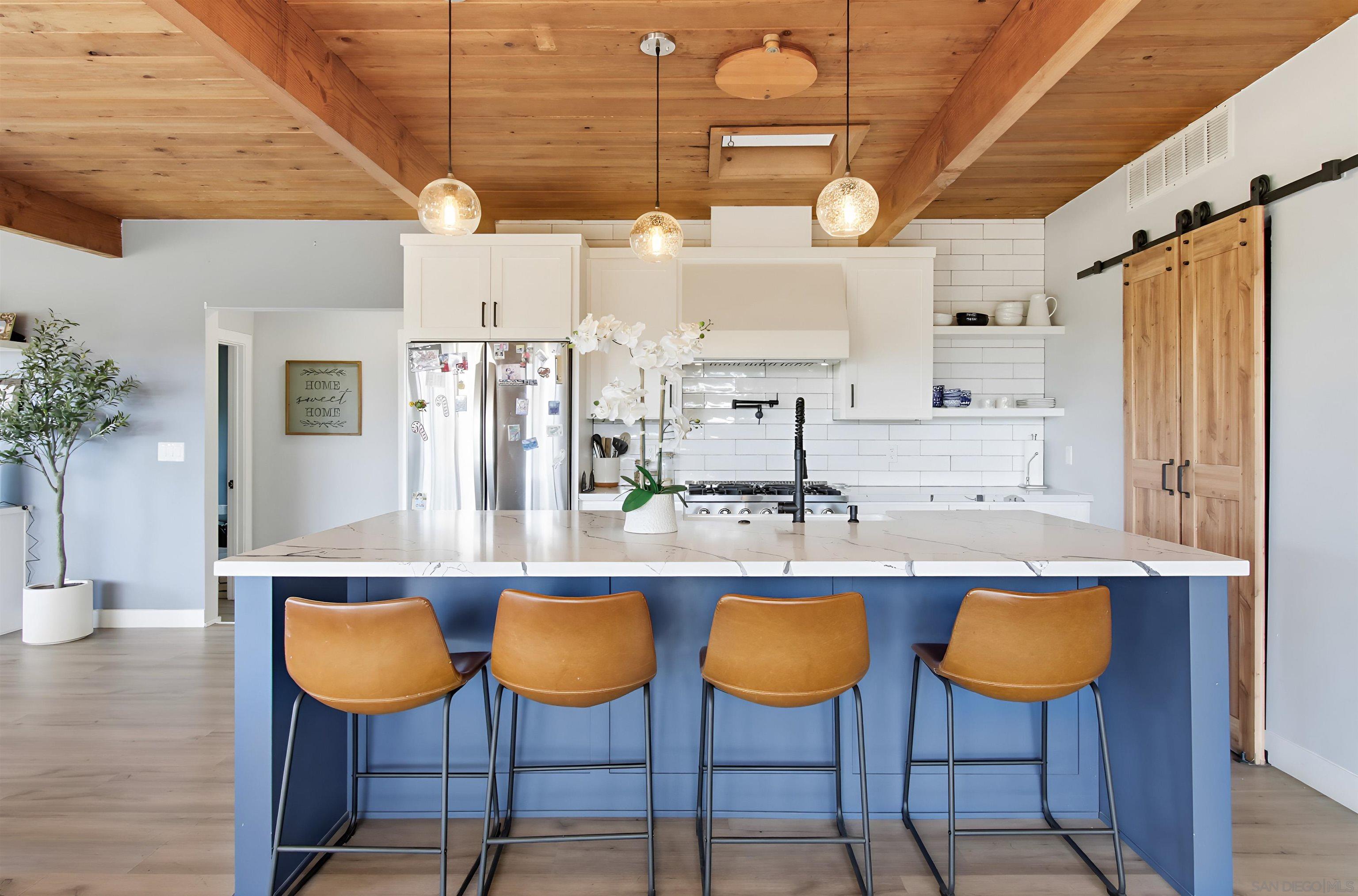 Detail Gallery Image 3 of 32 For 3558  Siembre St, Bonita,  CA 91902 - 4 Beds | 3 Baths