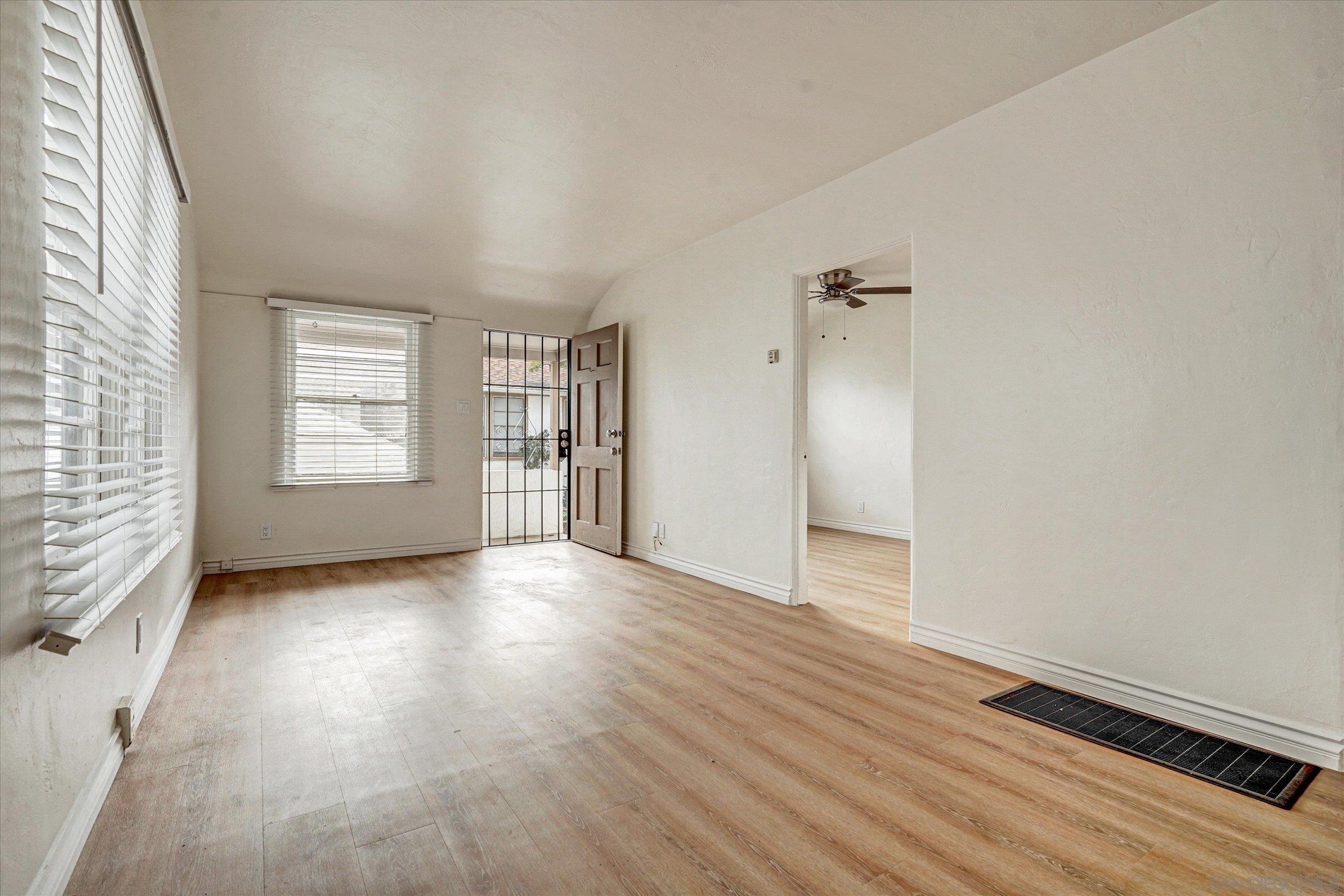 Detail Gallery Image 7 of 21 For 5080  Del Monte Ave  5080, San Diego,  CA 92107 - 1 Beds | 1 Baths