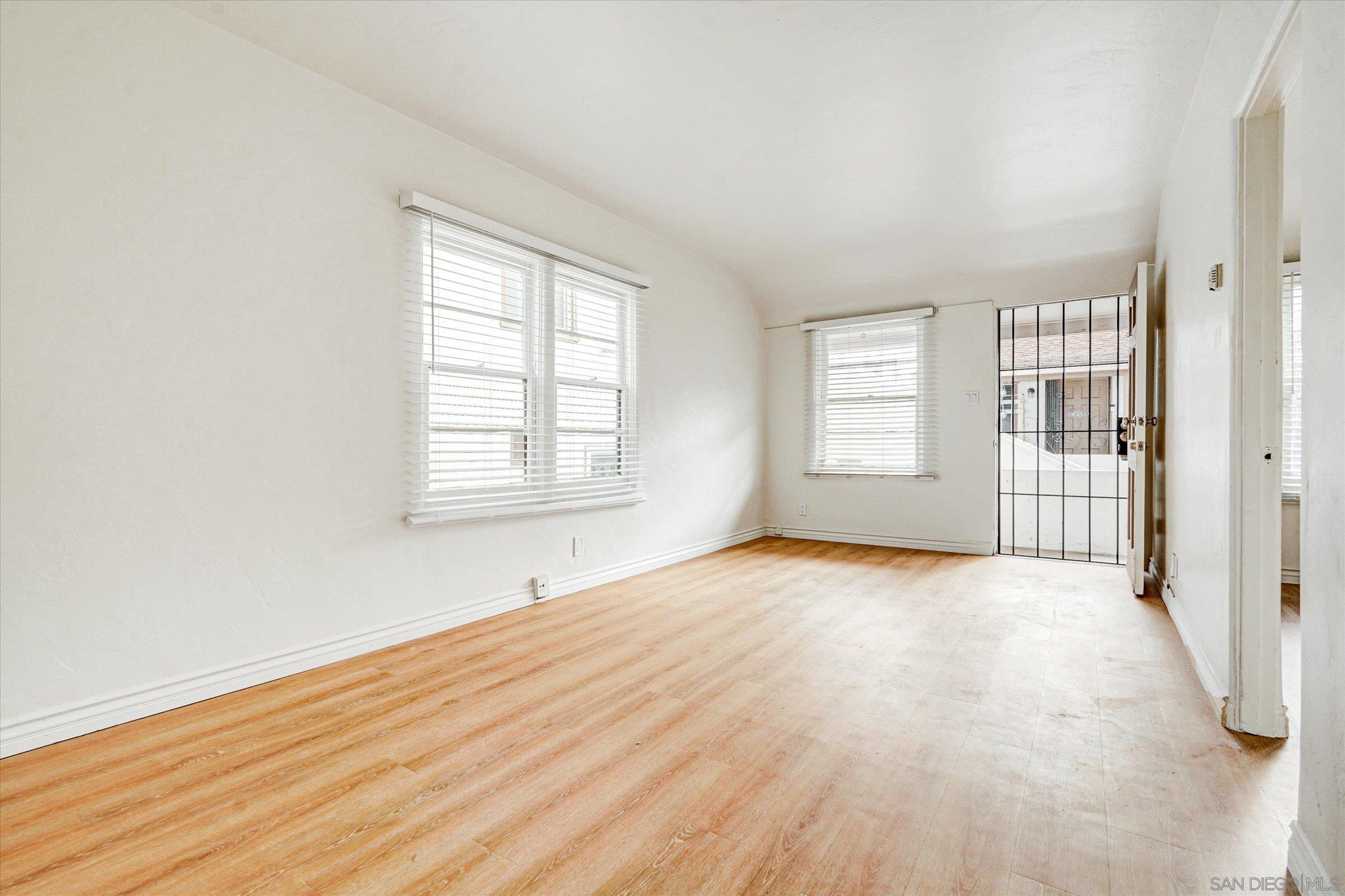 Detail Gallery Image 8 of 21 For 5080  Del Monte Ave  5080, San Diego,  CA 92107 - 1 Beds | 1 Baths