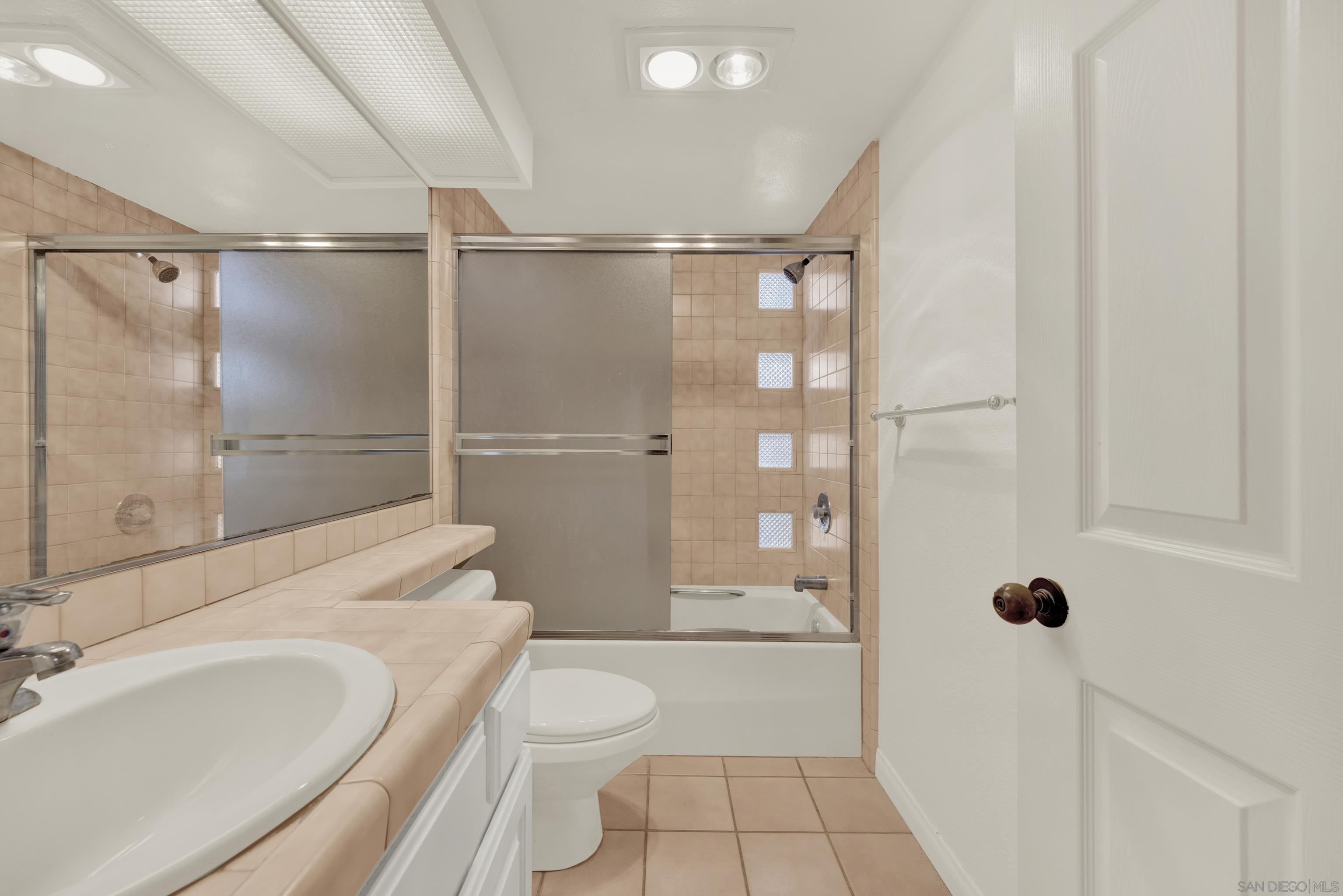 Detail Gallery Image 17 of 33 For 1308-14  Locust St, San Diego,  CA 92106 - – Beds | – Baths